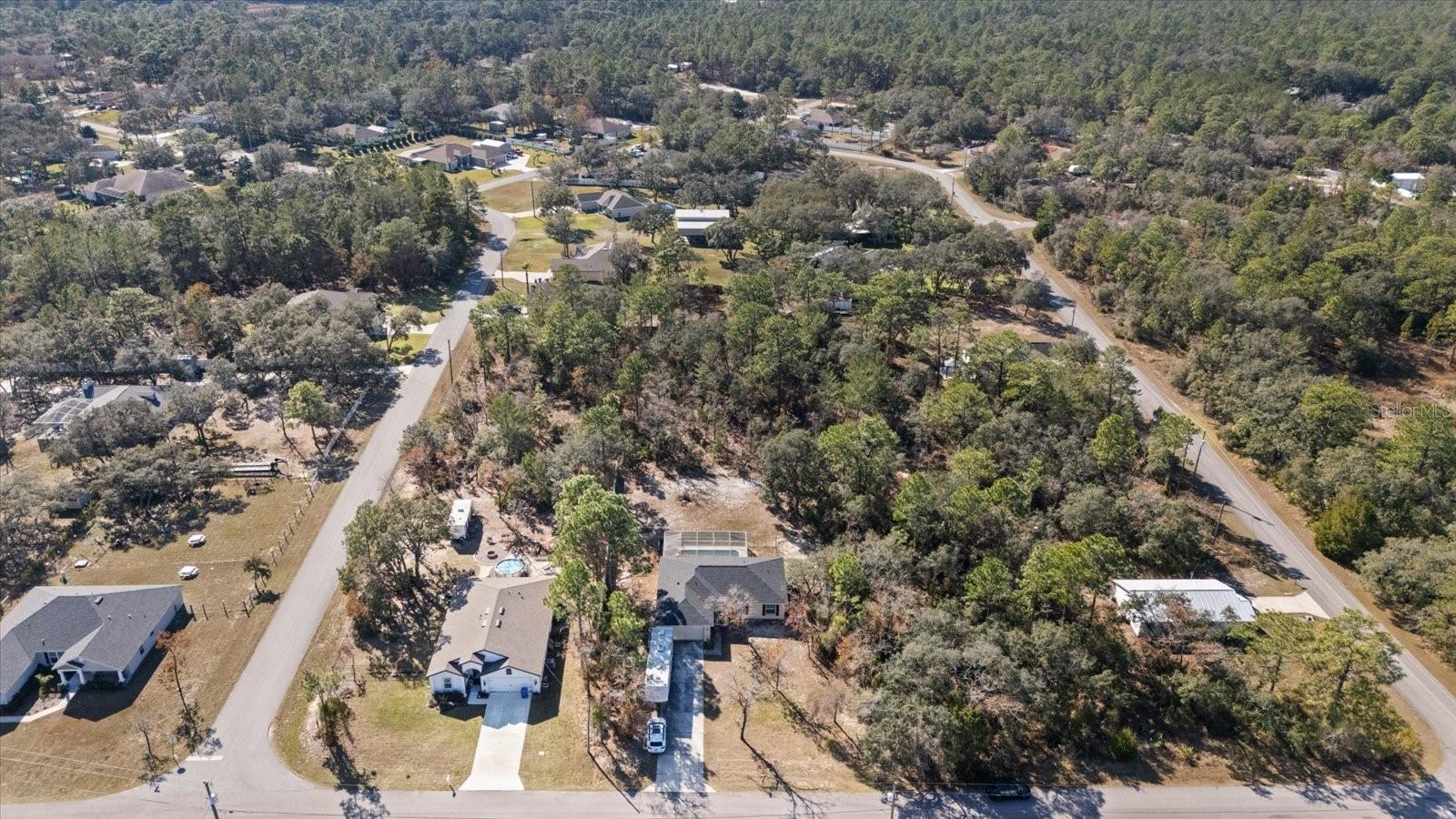 Listing photo id 25 for 12575 Maleo Rd