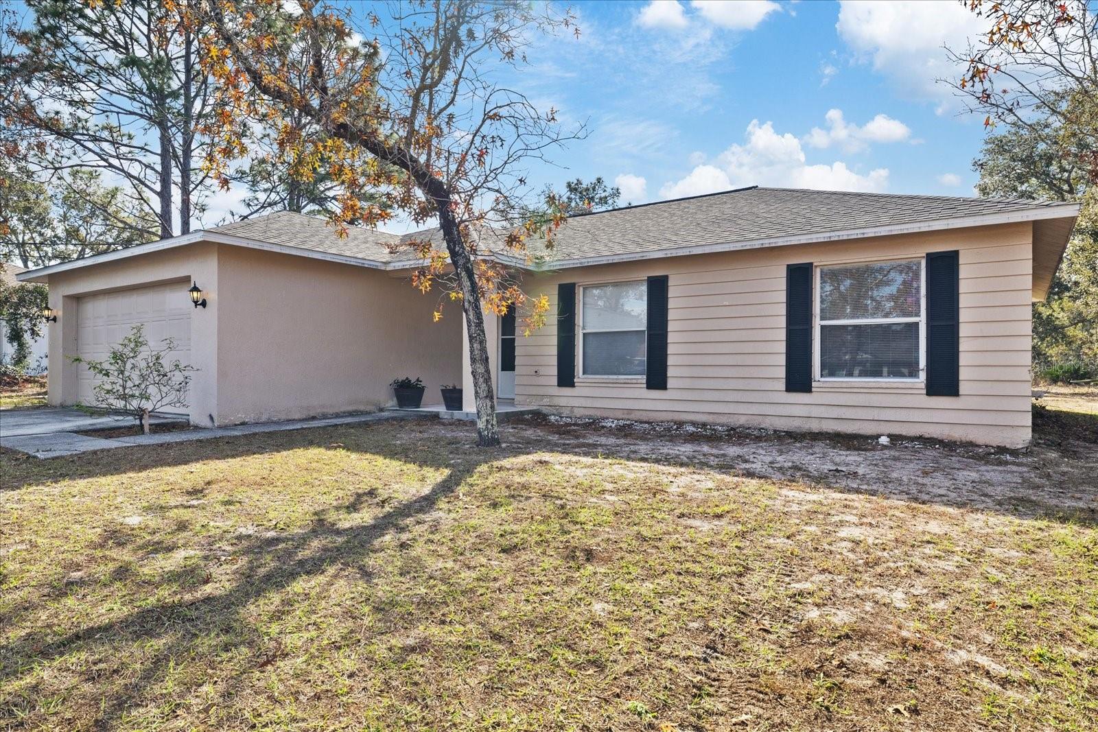 Listing photo id 1 for 12575 Maleo Rd