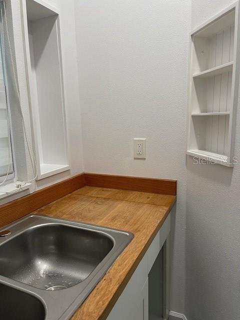 Image 4 of 6 For 99 Lambright Street Unit B...r