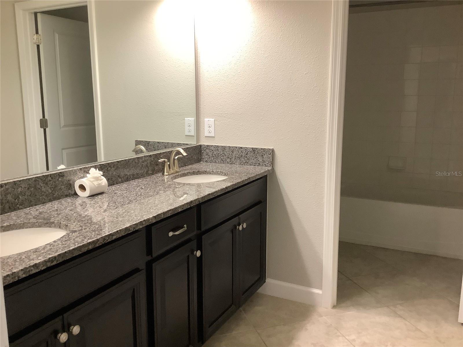 Listing photo id 29 for 2588 Bartolo Drive