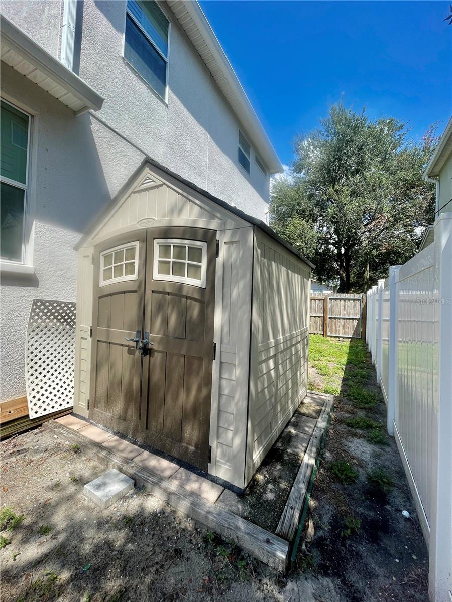 Listing photo id 66 for 2602 Nassau Street