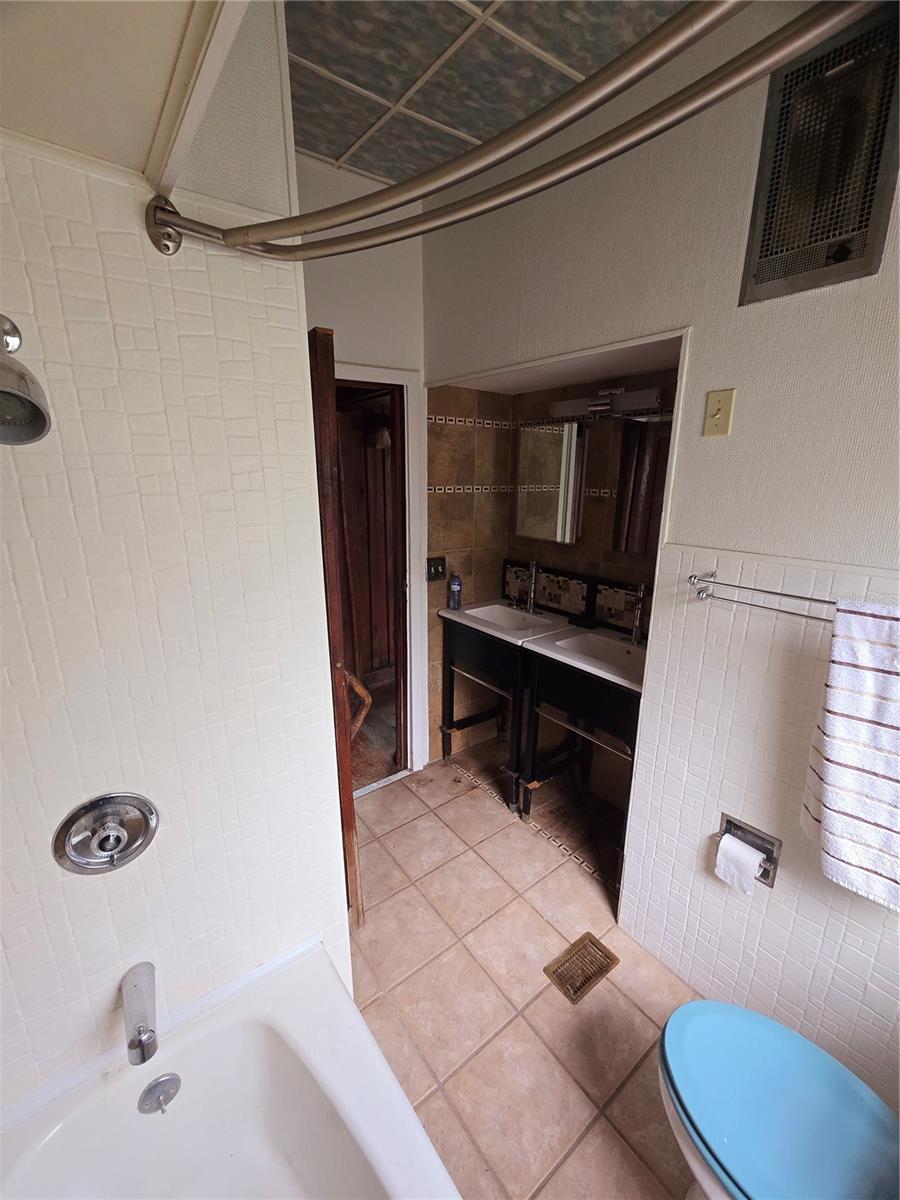 Image 24 of 55 For 13225 2nd Street E