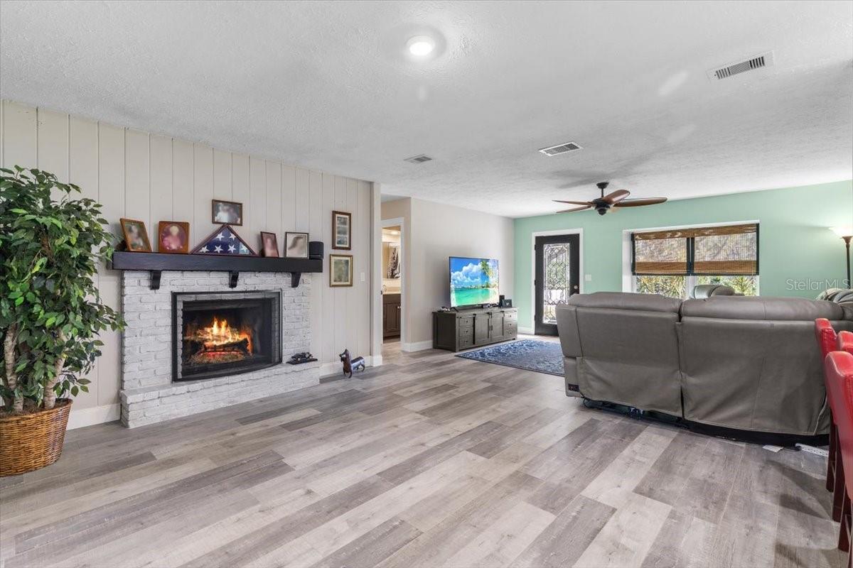 Listing photo id 8 for 7226 Alafia Ridge Loop