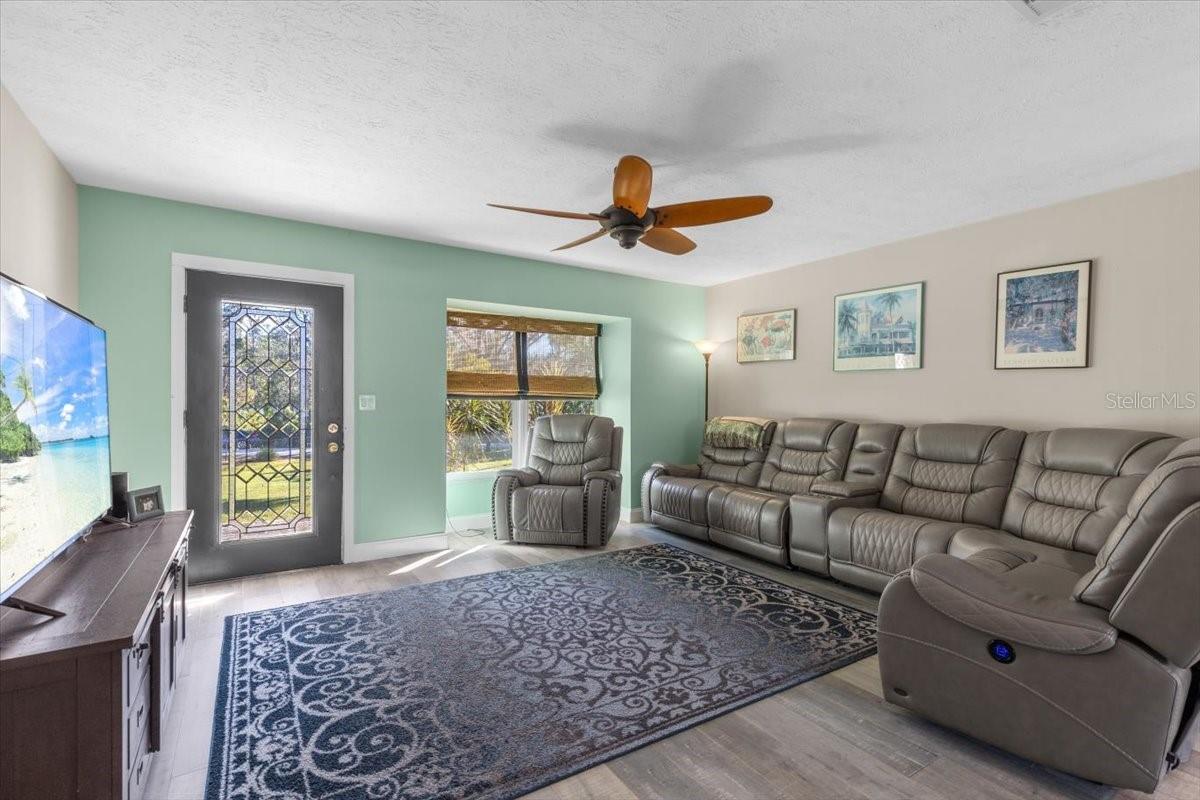 Listing photo id 13 for 7226 Alafia Ridge Loop