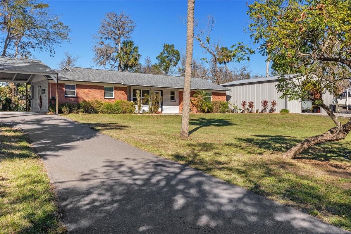 Listing photo id 1 for 7226 Alafia Ridge Loop