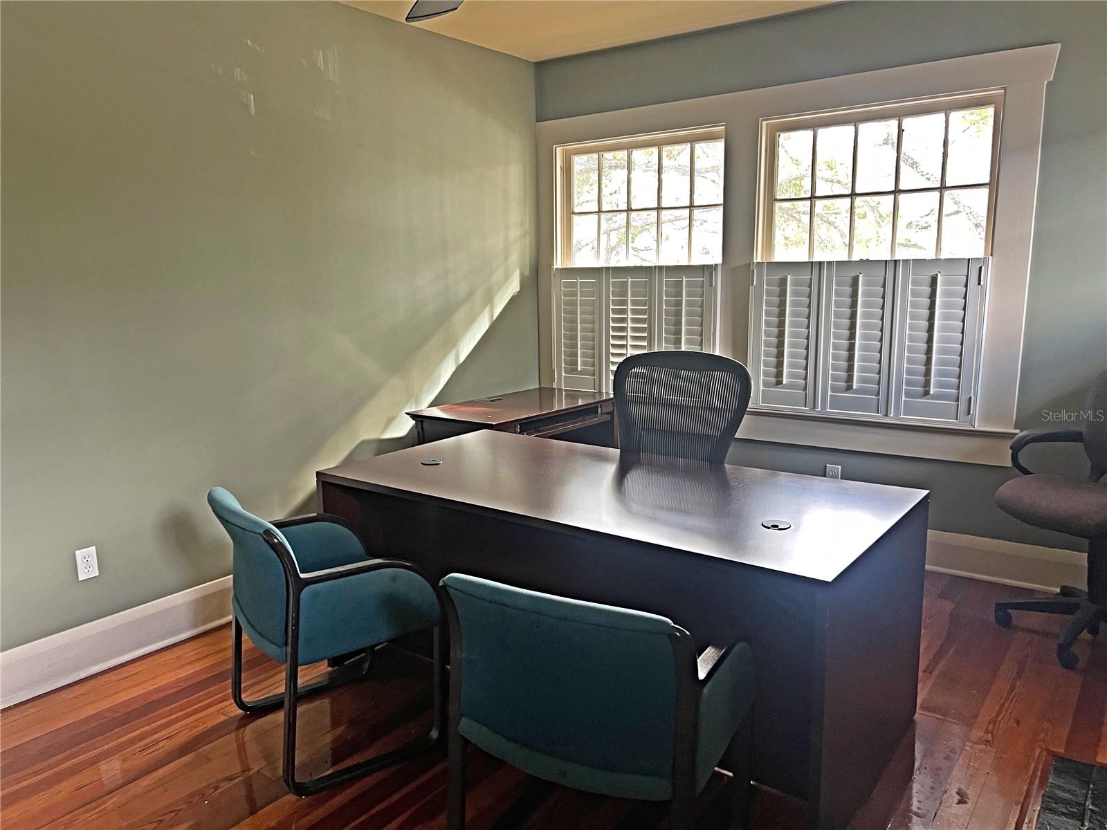 Image 4 of 14 For 1405 Swann Avenue