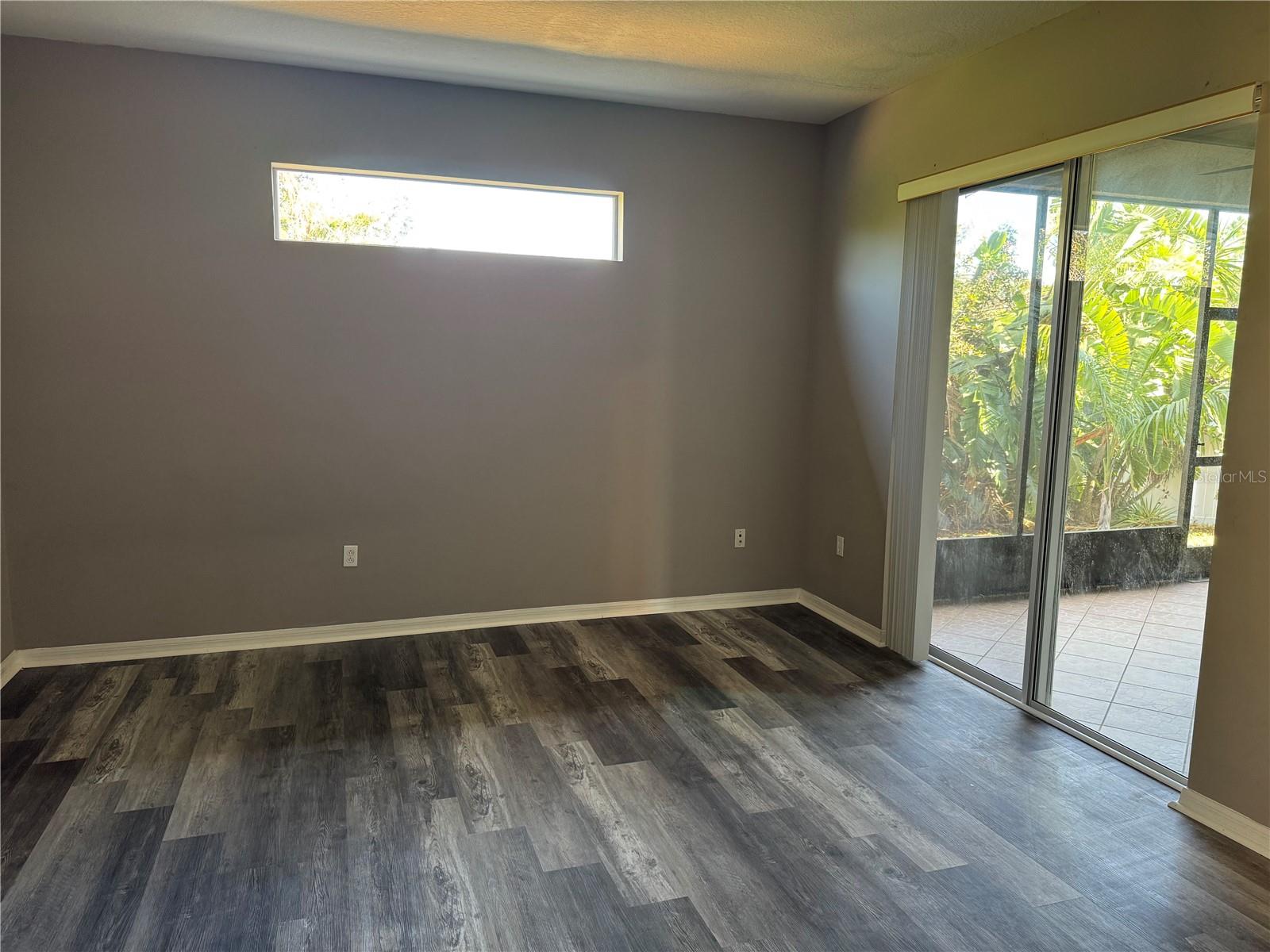 Image 11 of 36 For 11321 Flora Springs Drive