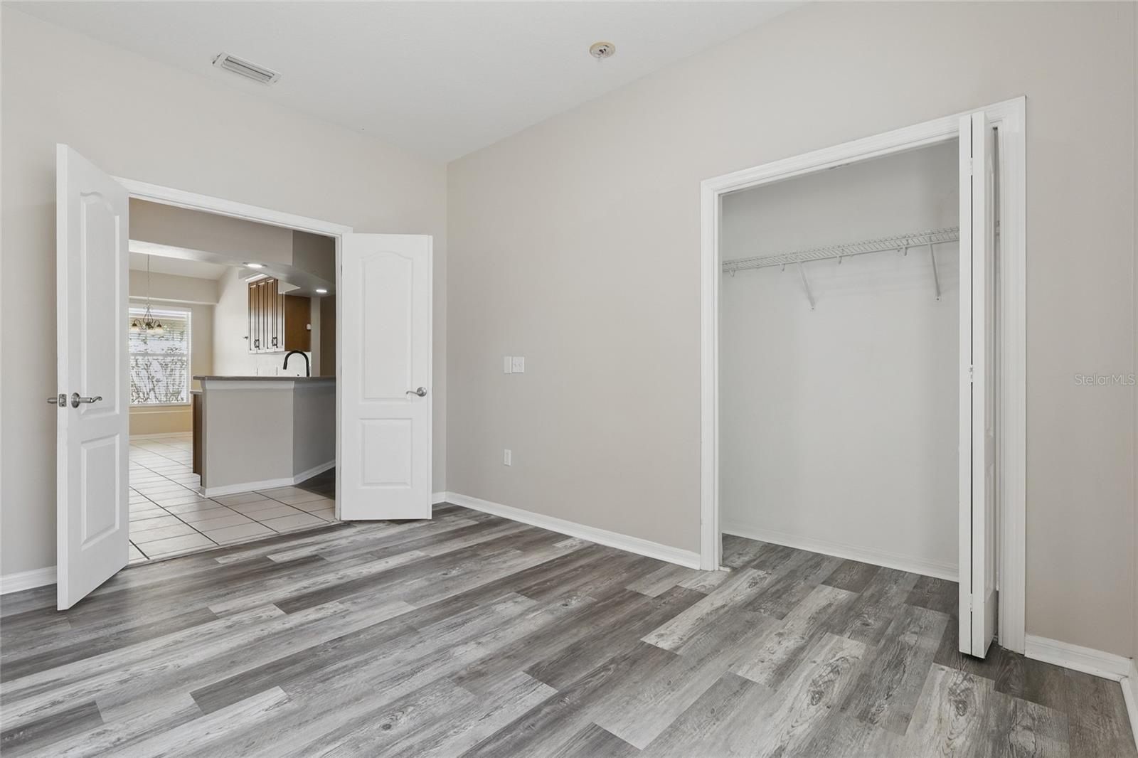 Image 21 of 36 For 11321 Flora Springs Drive