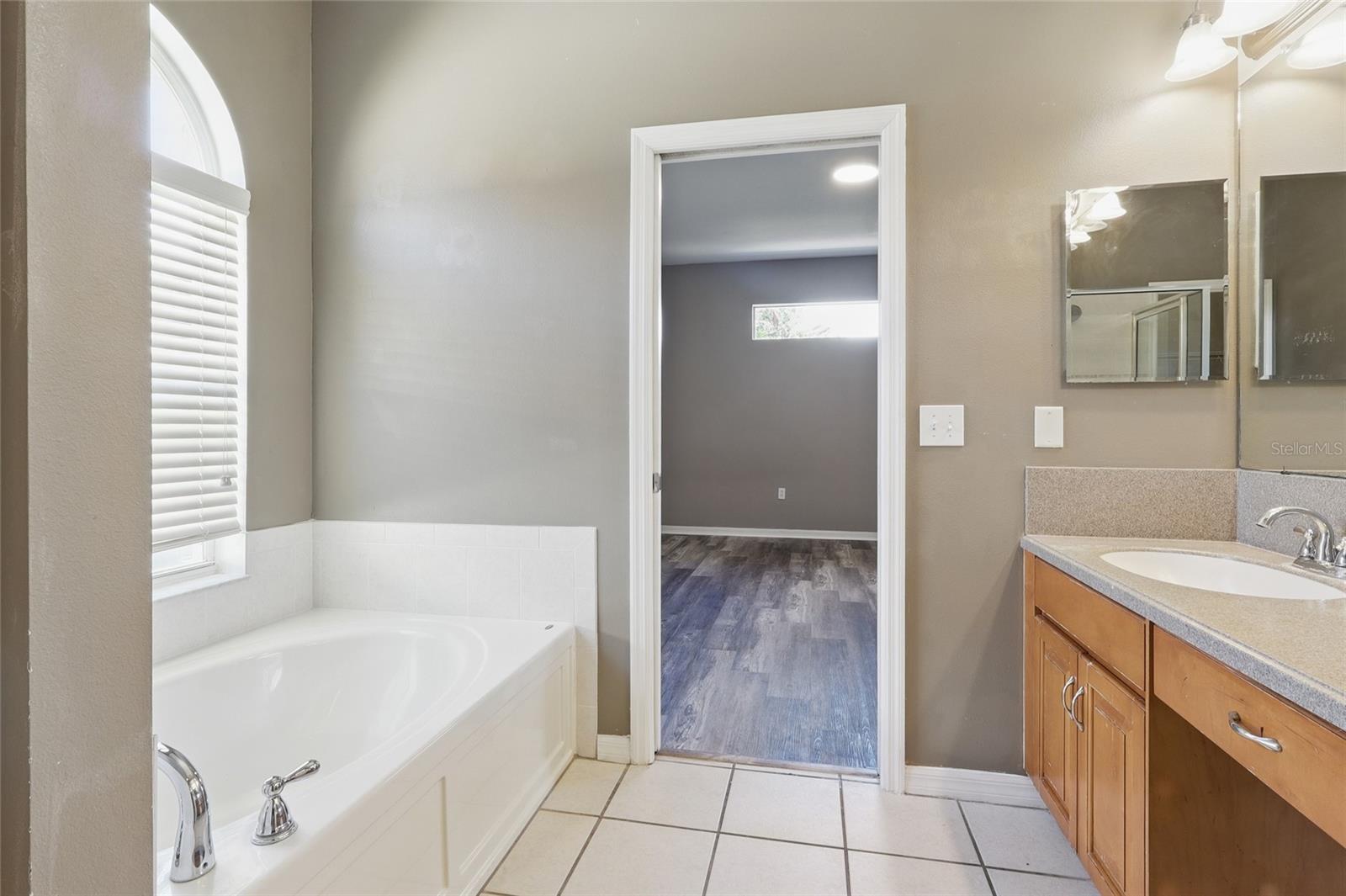 Image 30 of 36 For 11321 Flora Springs Drive
