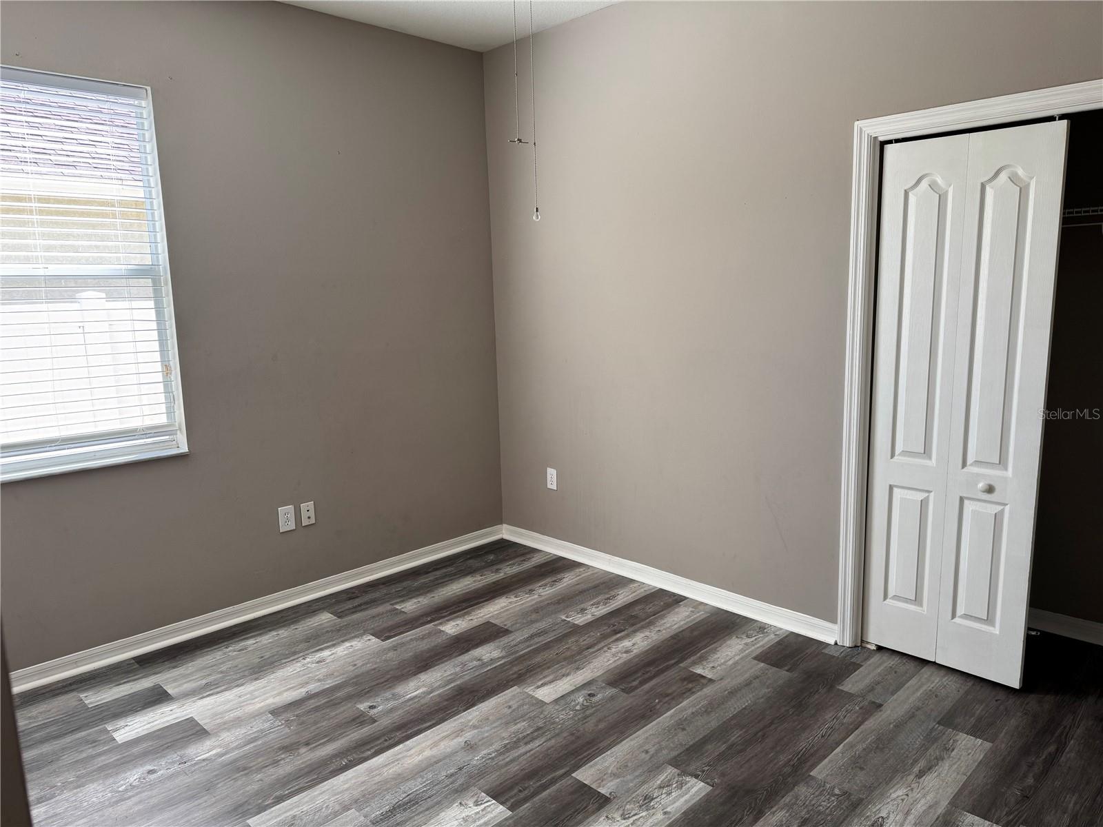 Image 9 of 36 For 11321 Flora Springs Drive
