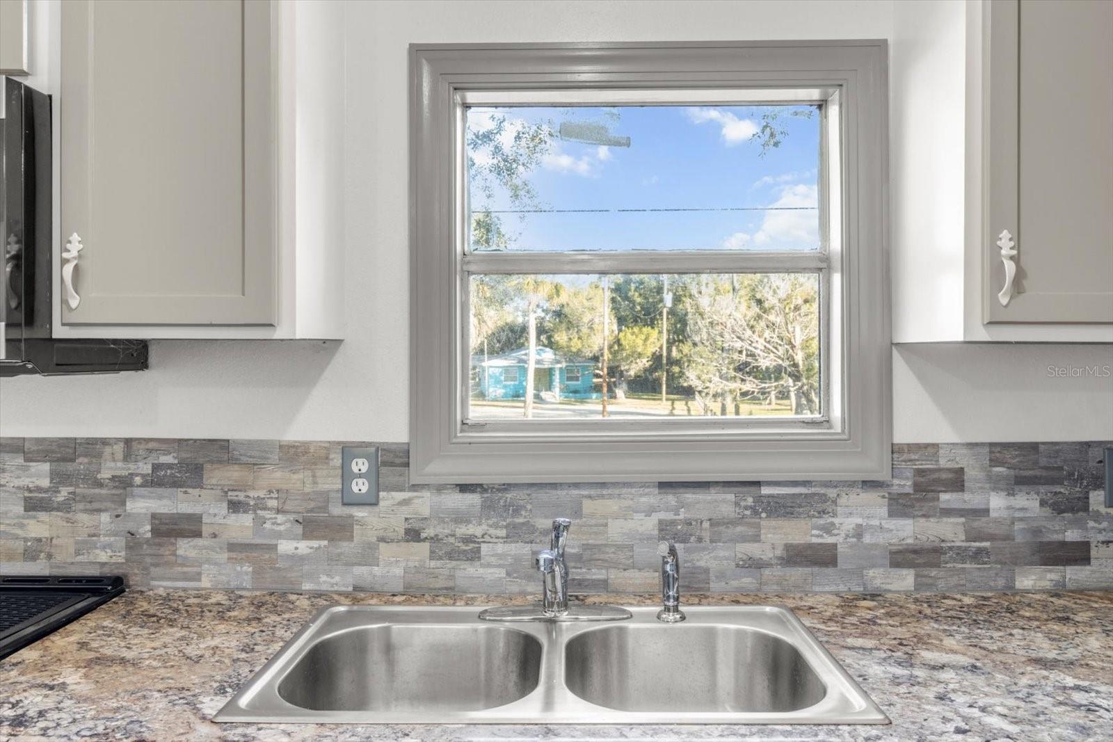 Image 10 of 32 For 2109 Gulfwater Point
