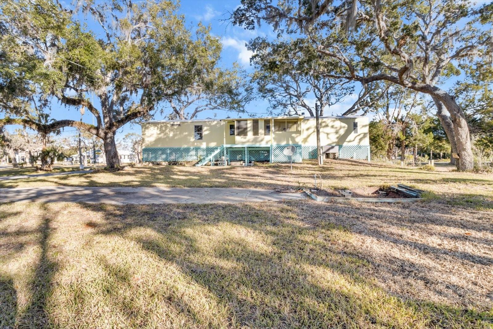 Image 30 of 32 For 2109 Gulfwater Point