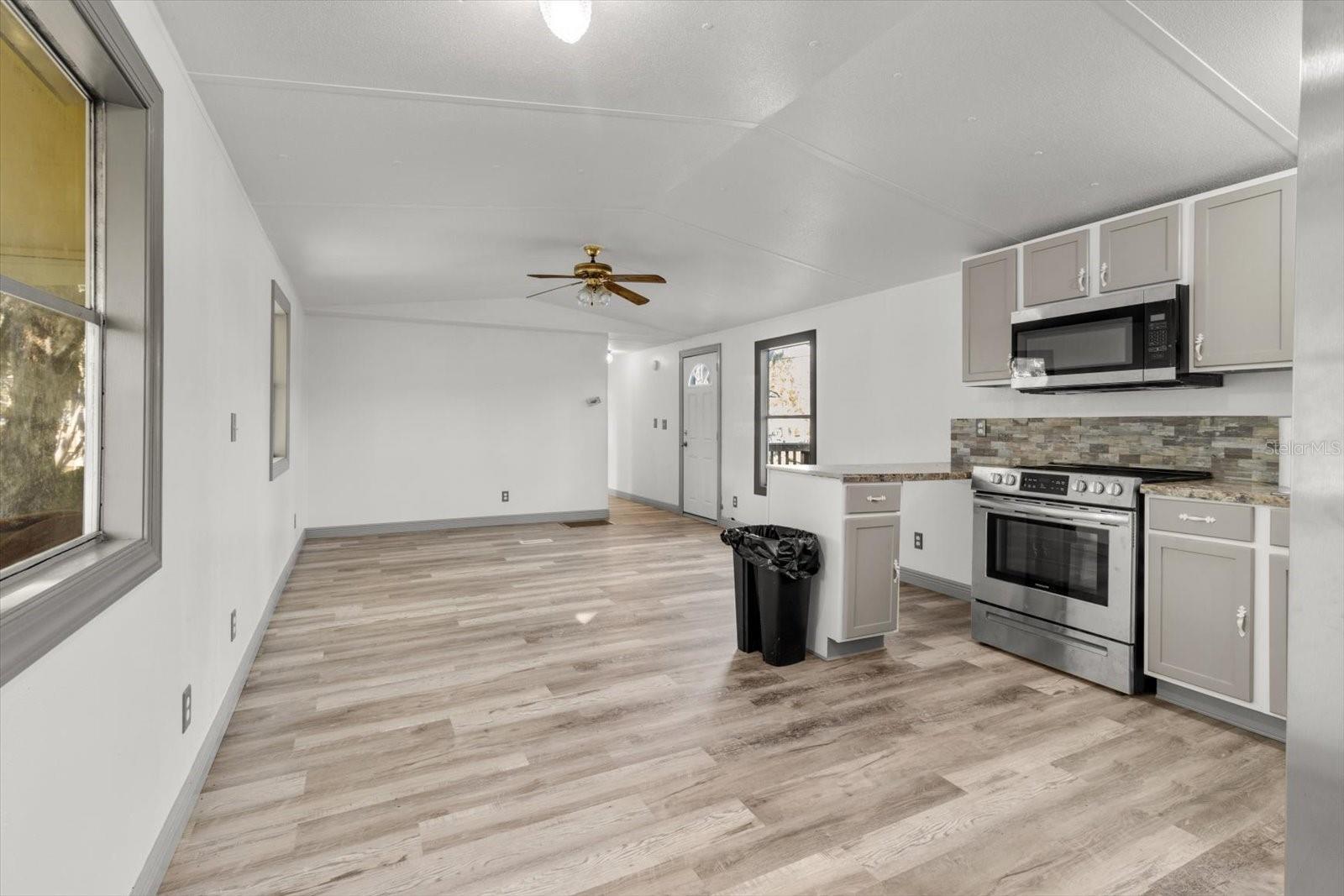 Image 7 of 32 For 2109 Gulfwater Point