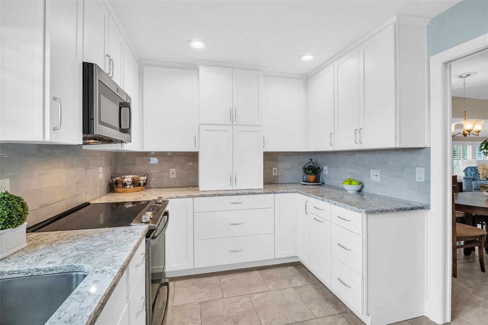 Image 12 of 49 For 1613 Heather Place