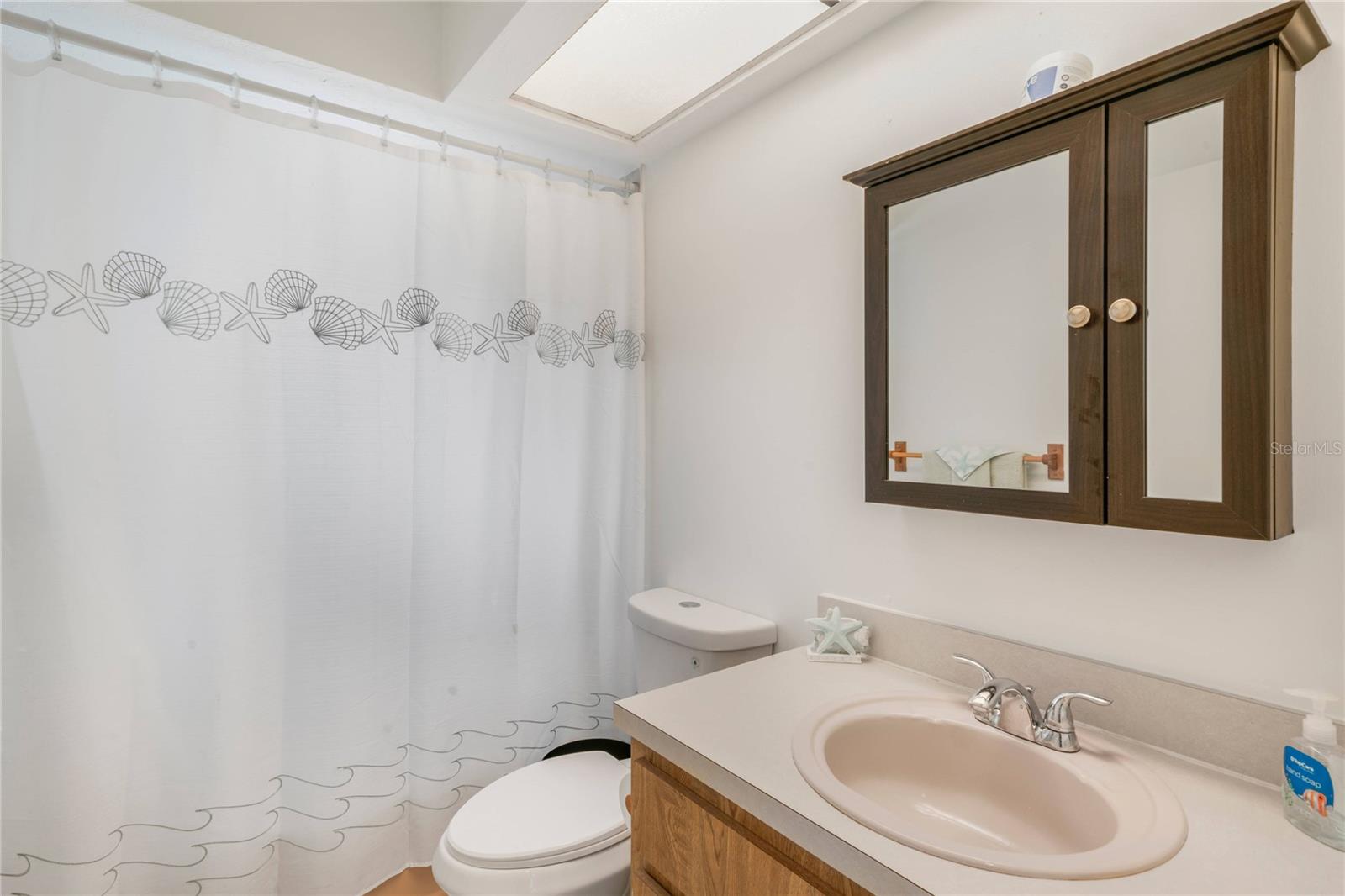 Listing photo id 24 for 524 Washington Street