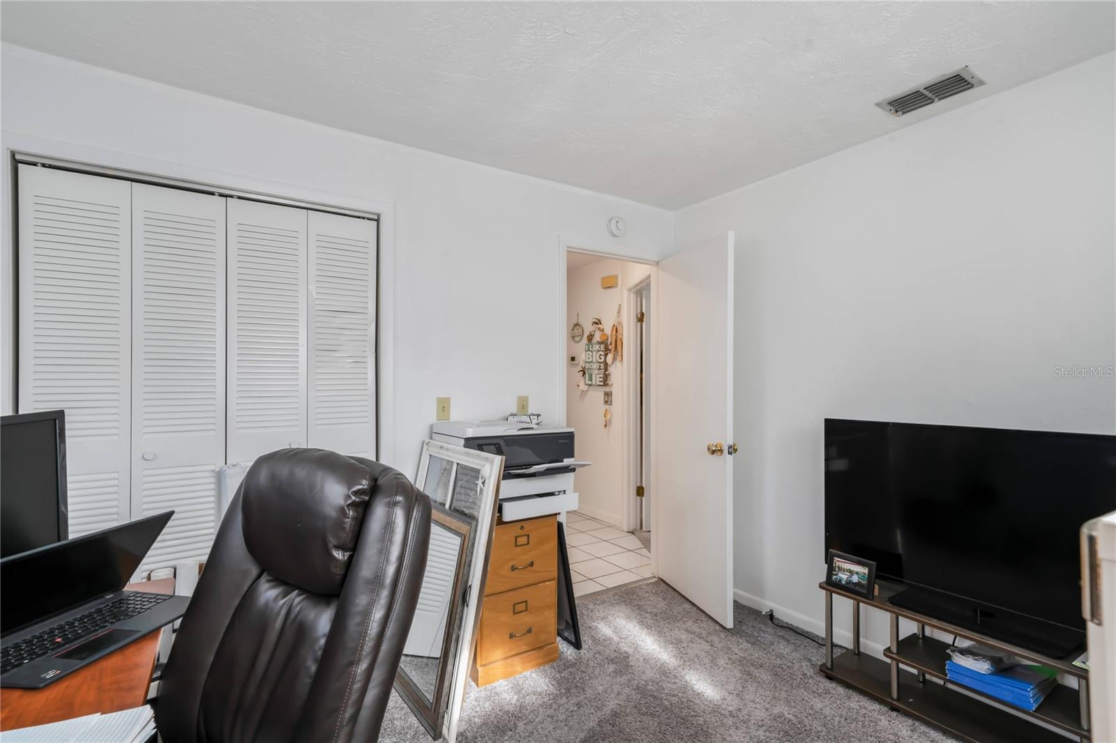Listing photo id 26 for 524 Washington Street
