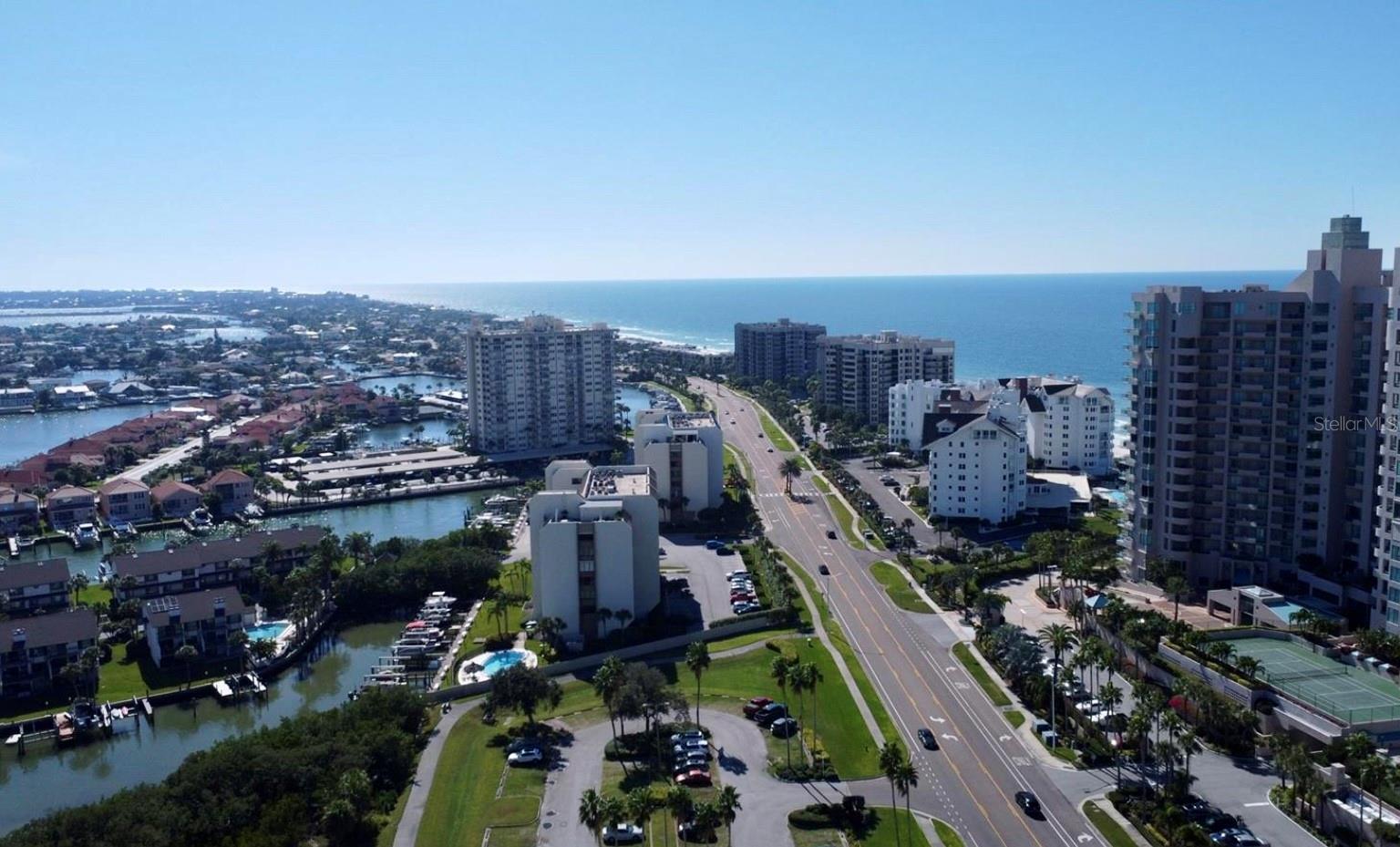 Listing photo id 47 for 1501 Gulf Boulevard 104