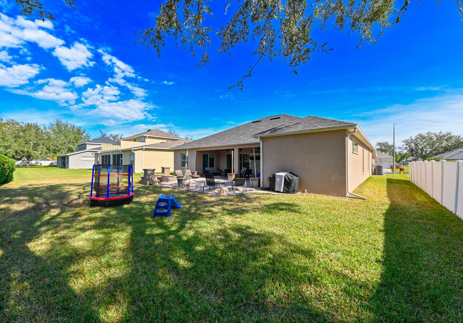 Listing photo id 41 for 3407 Walden Reserve Drive