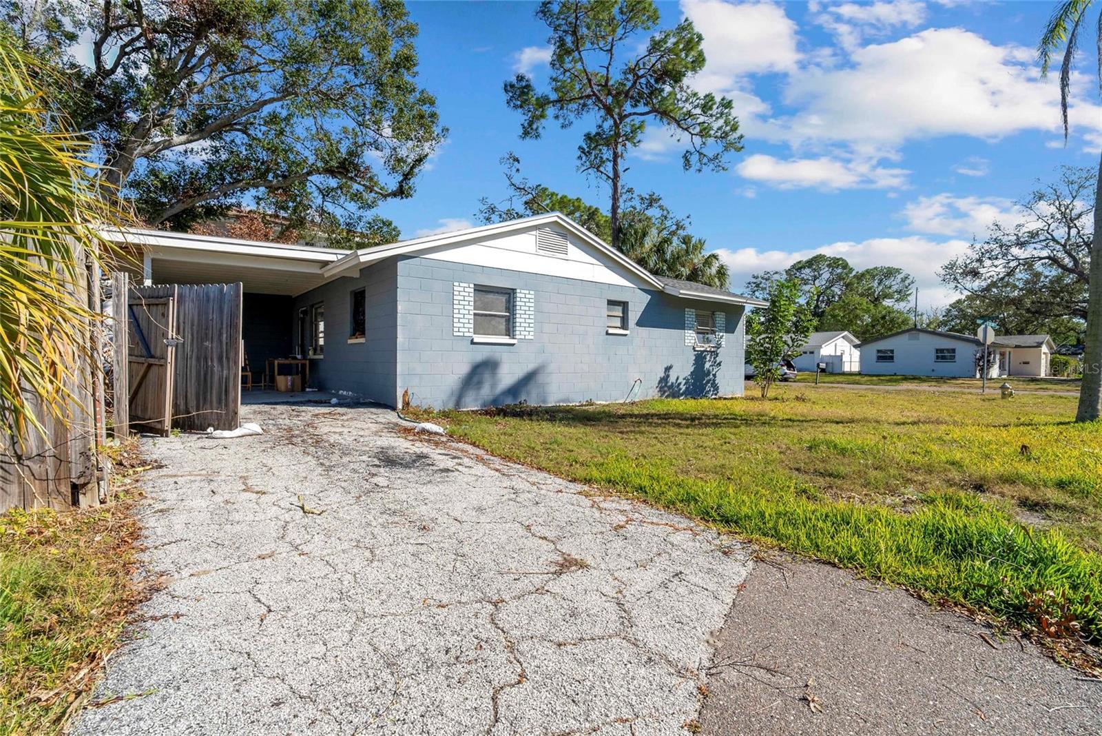 Listing photo id 5 for 1701 Mississippi Avenue Ne