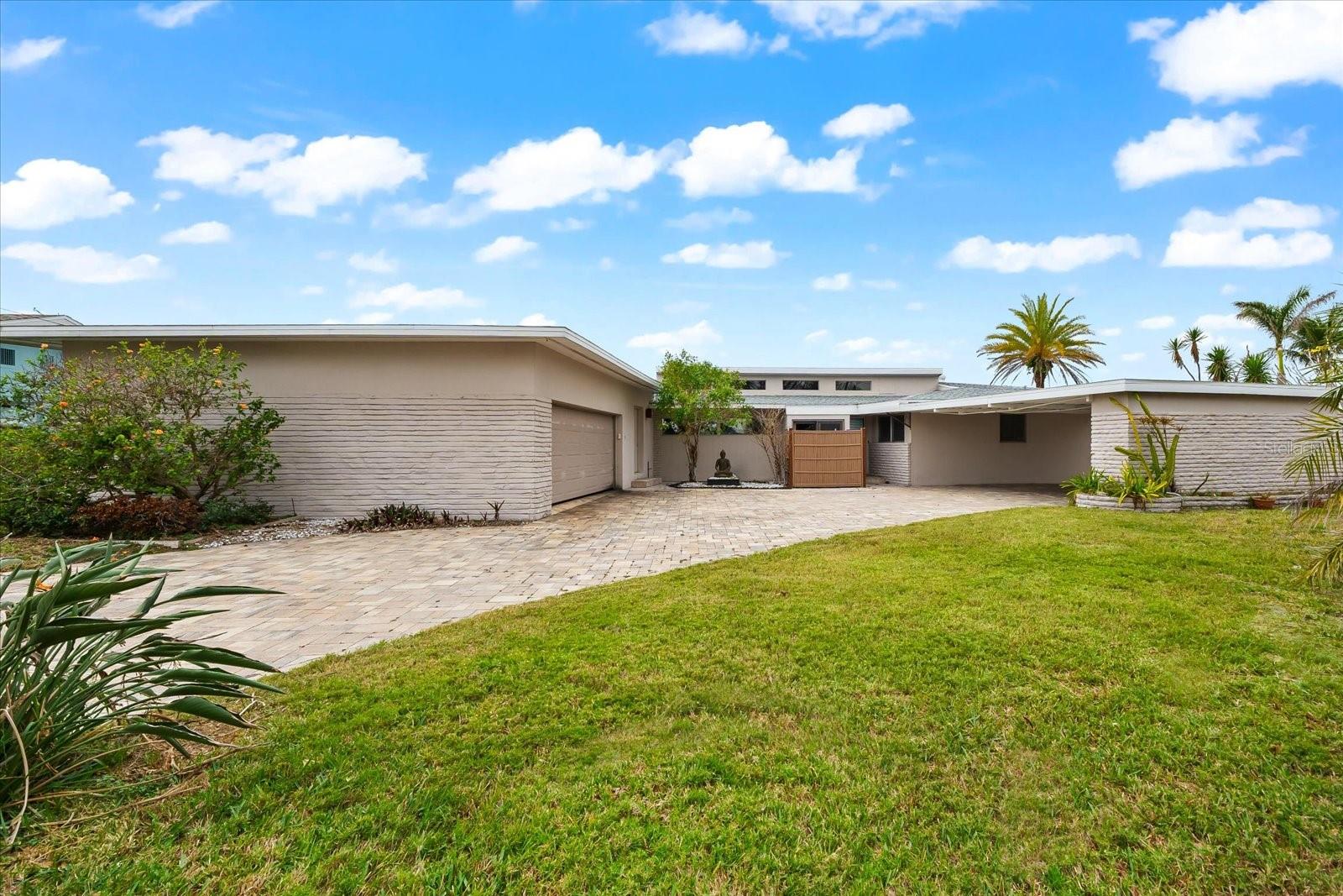 Listing photo id 20 for 2210 Harbor View Drive