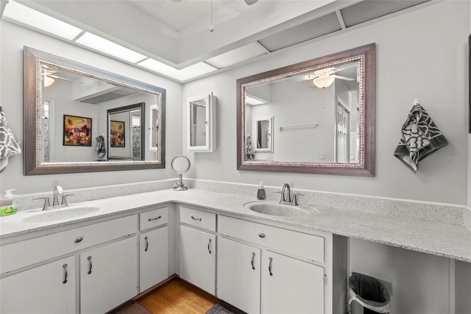 Image 25 of 36 For 13101 Delbarton St