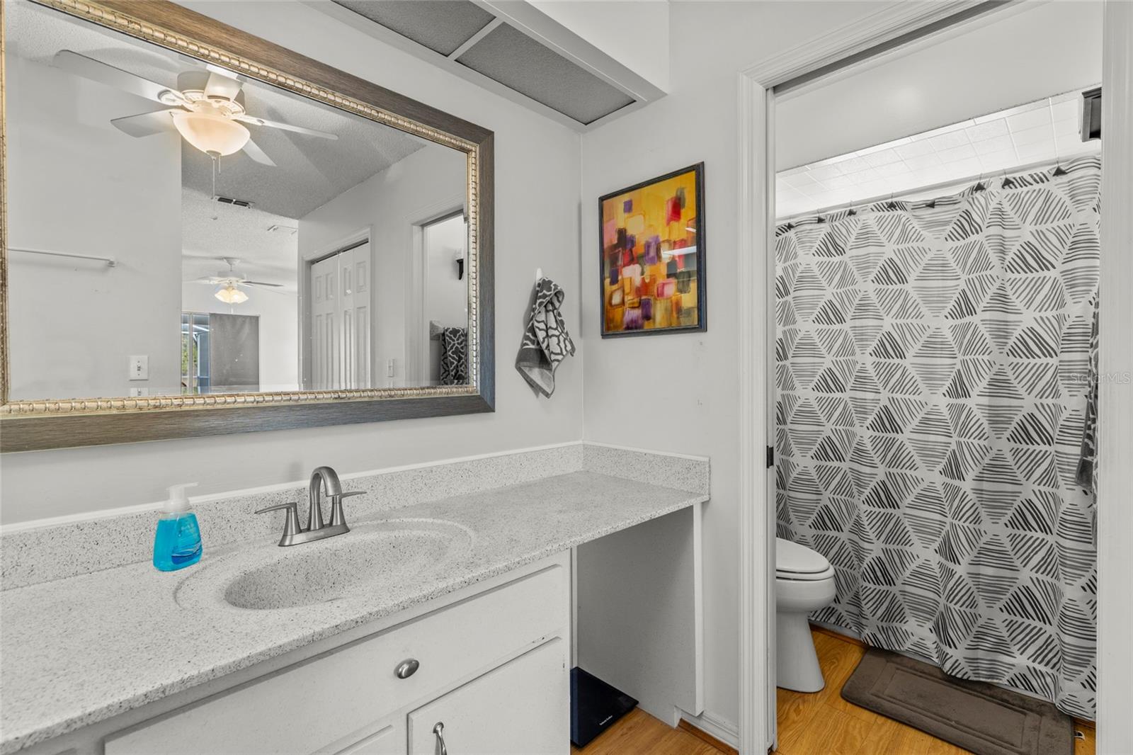 Image 26 of 36 For 13101 Delbarton St