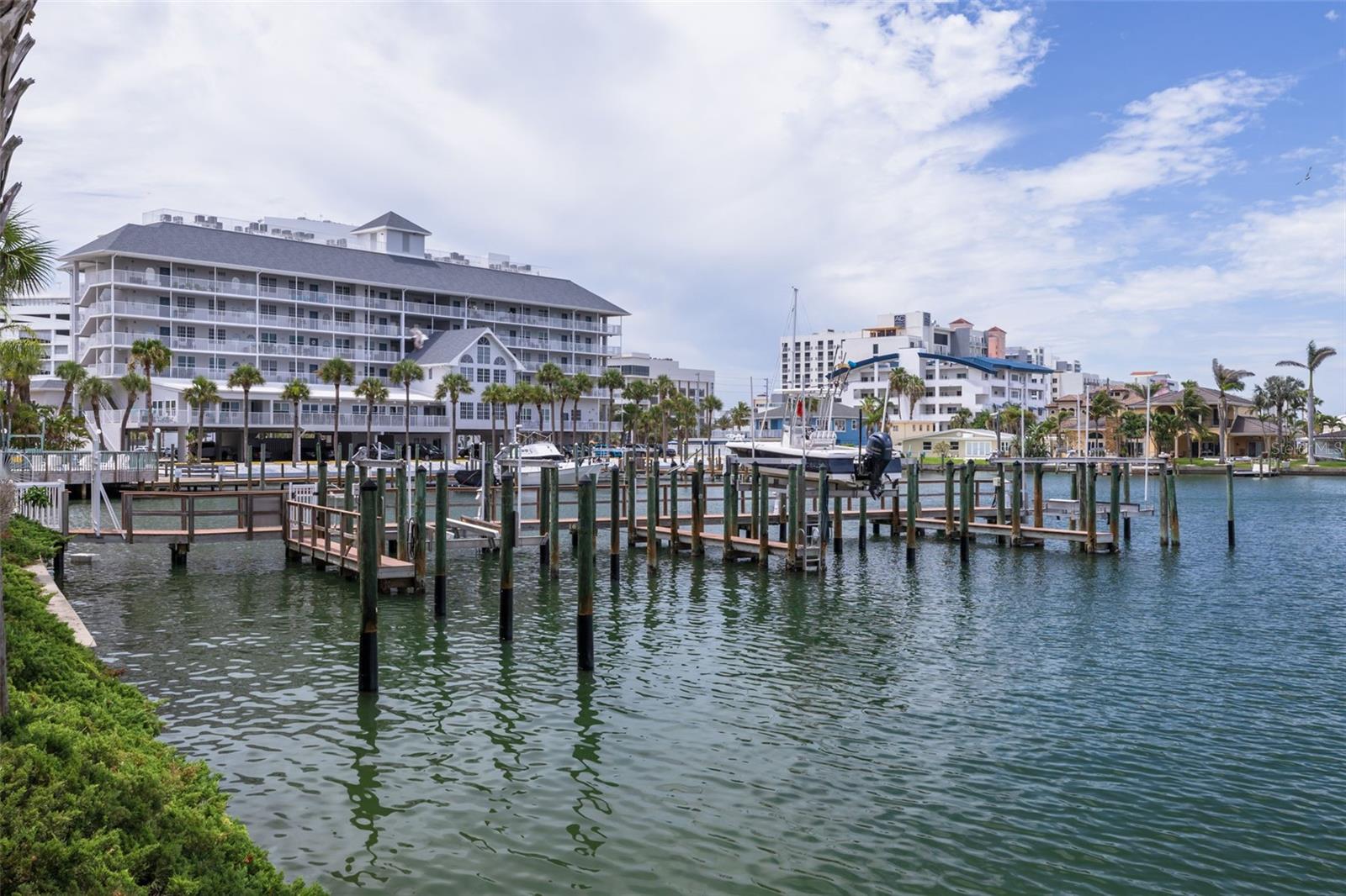 Image 29 of 40 For 530 Gulfview Boulevard 205