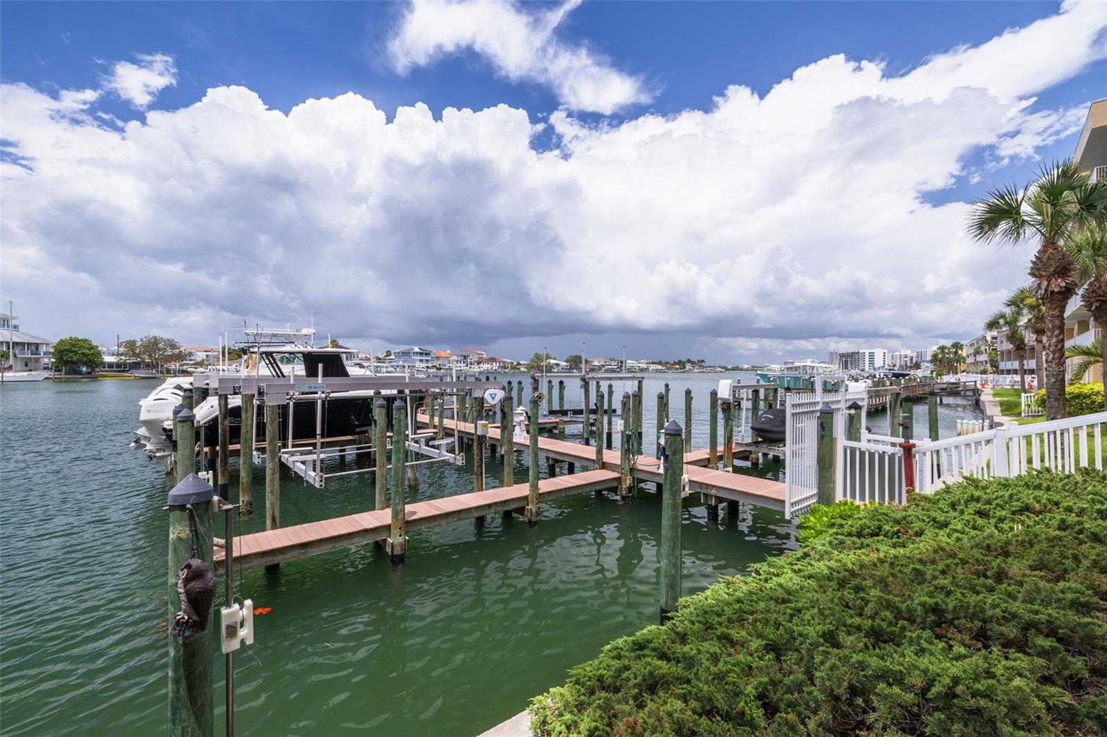 Image 36 of 40 For 530 Gulfview Boulevard 205