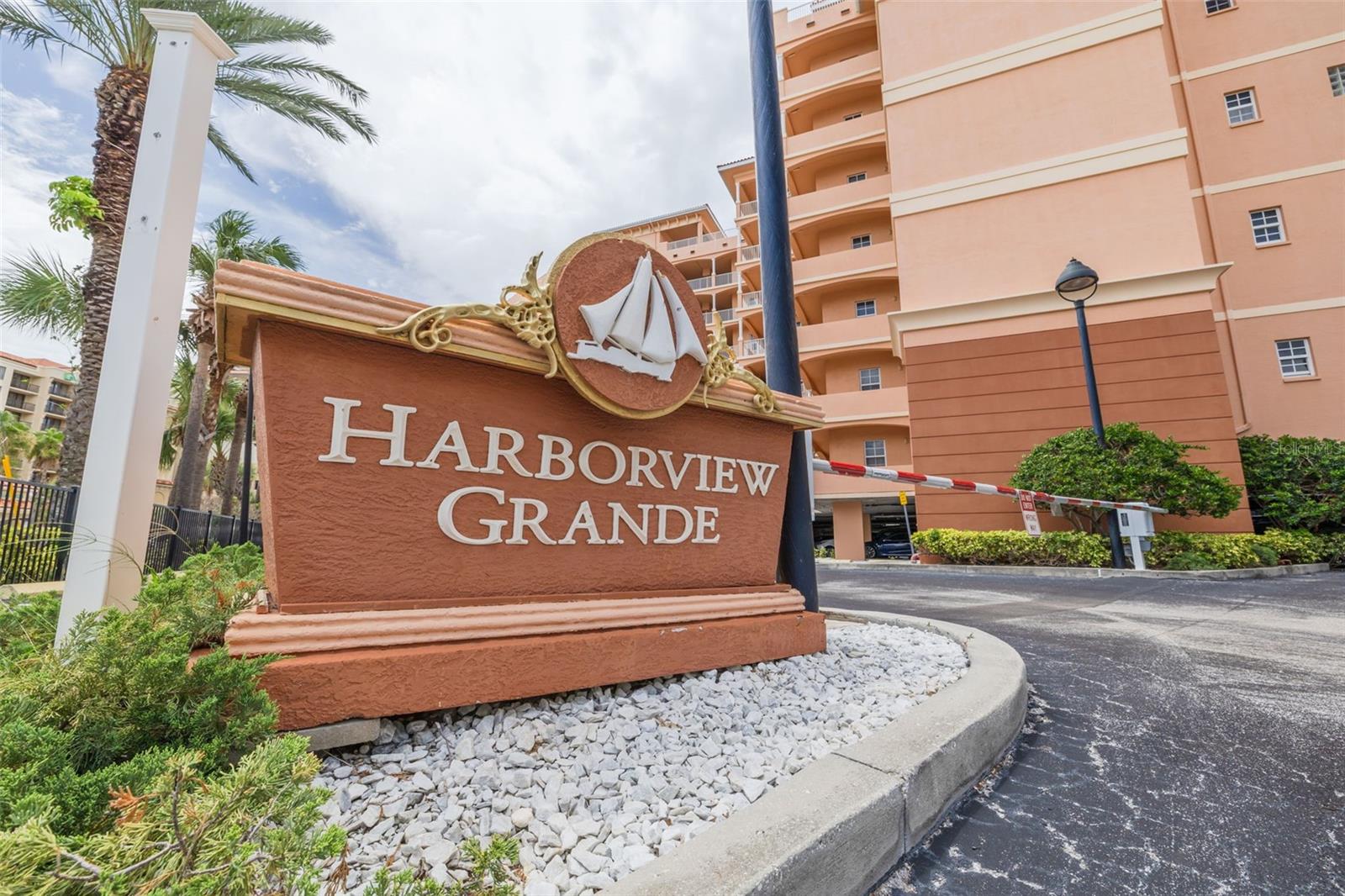 Image 39 of 40 For 530 Gulfview Boulevard 205