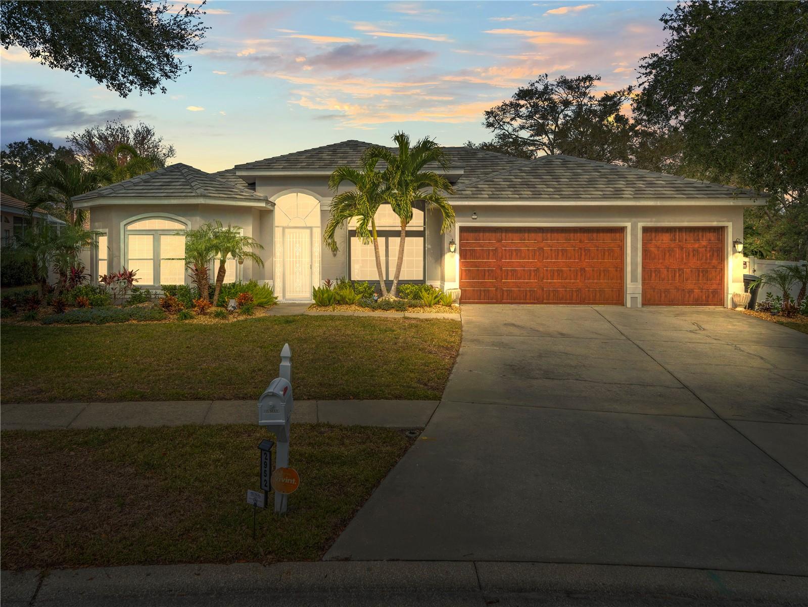 Details for 2952 Parkcreek Drive, CLEARWATER, FL 33759