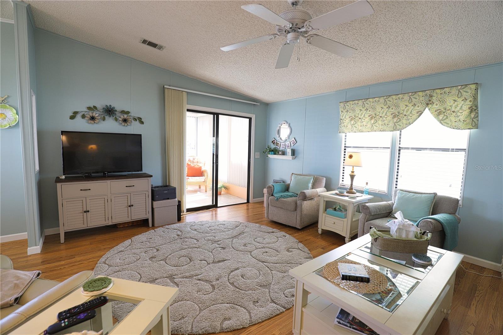 Image 14 of 100 For 513 San Clemente Circle