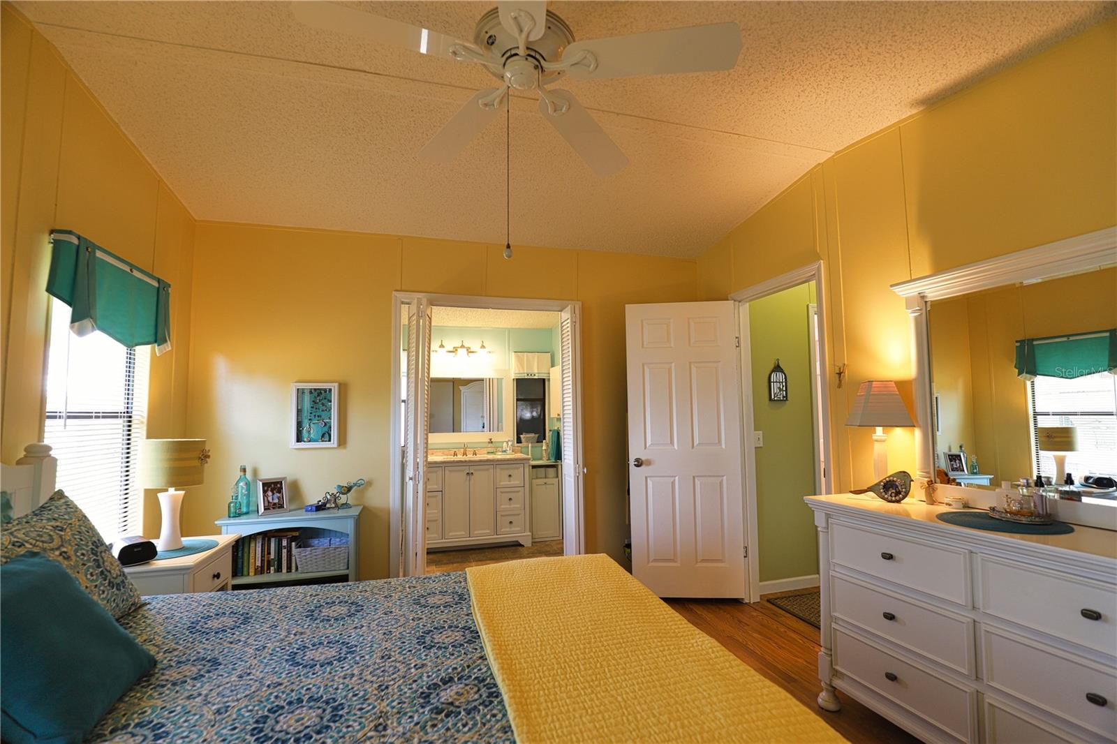 Image 31 of 100 For 513 San Clemente Circle