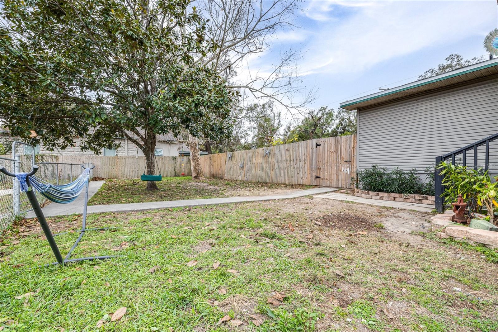 Listing photo id 28 for 14430 10th Street