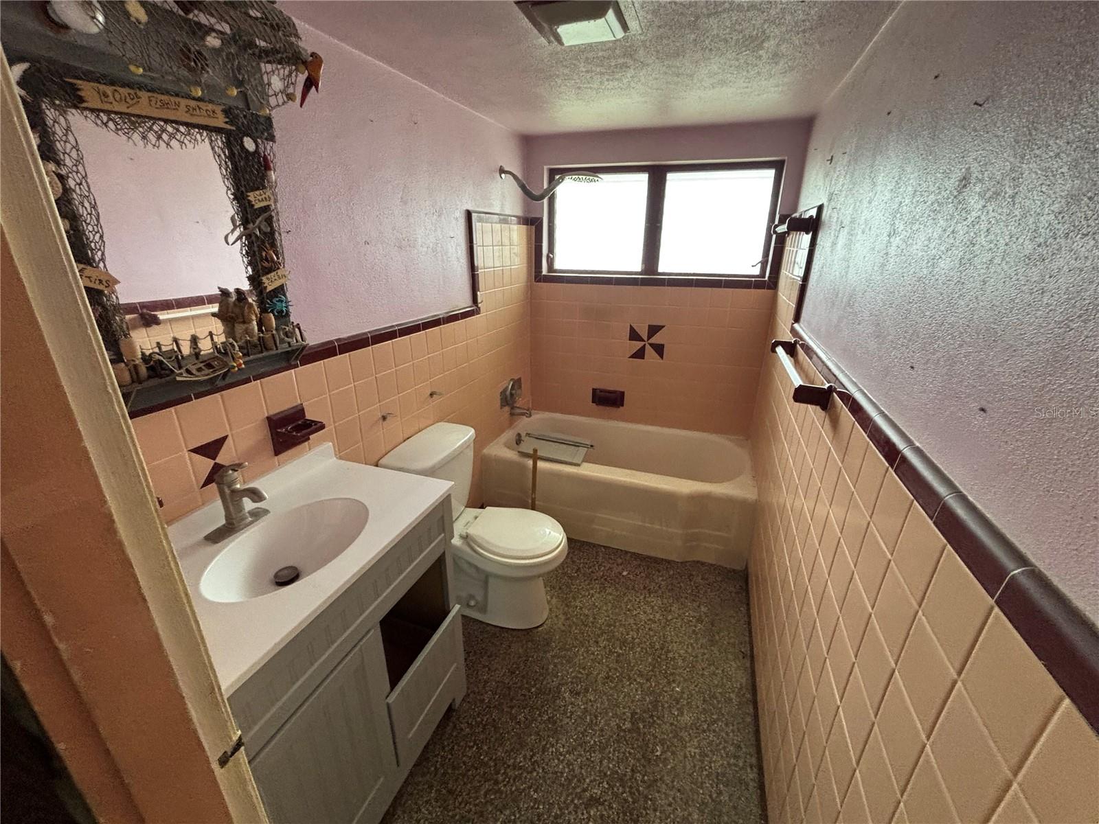 Listing photo id 16 for 18006 4th Street E