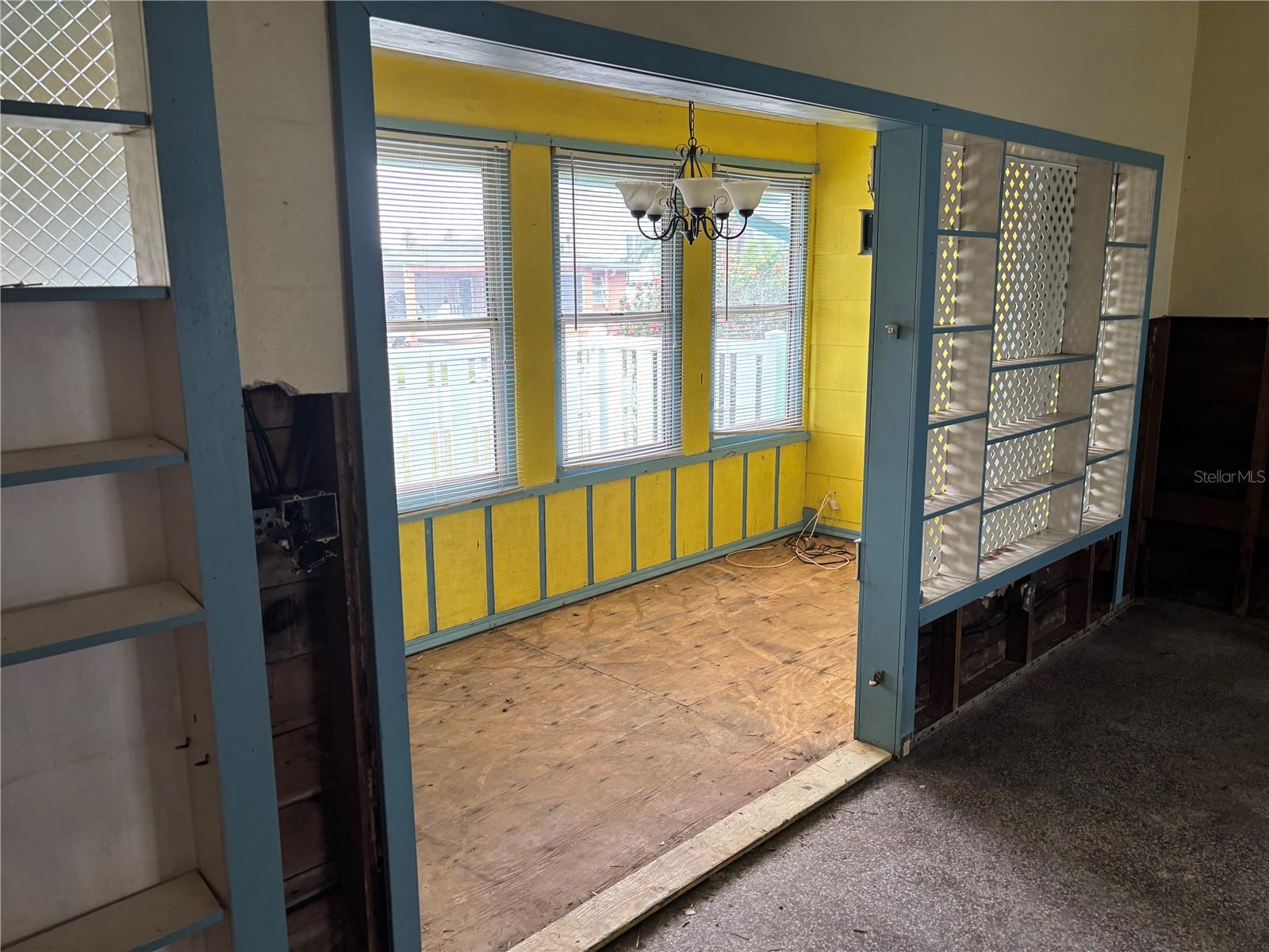 Listing photo id 20 for 18006 4th Street E