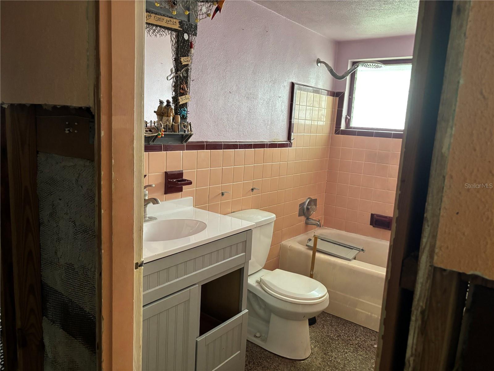 Listing photo id 27 for 18006 4th Street E
