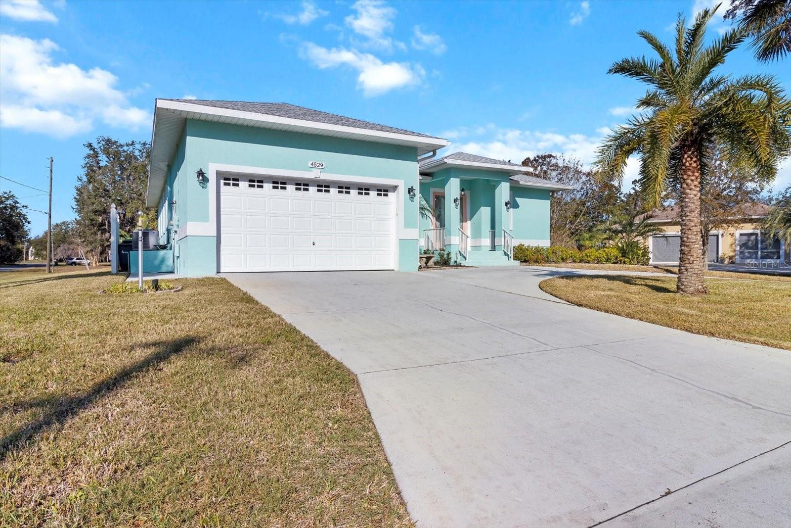 Image 39 of 69 For 4529 Sawgrass Circle