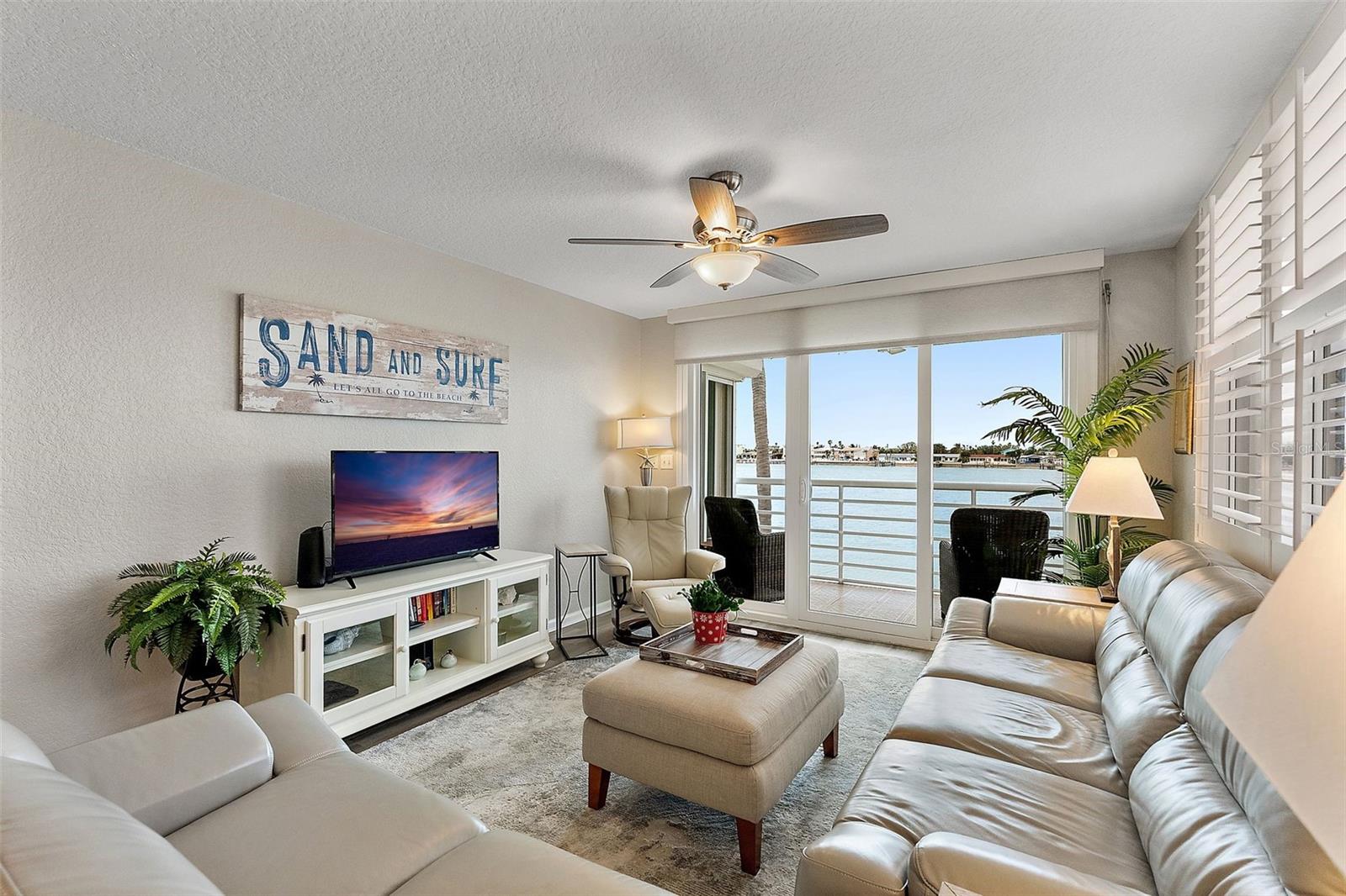 Listing photo id 5 for 6085 Bahia Del Mar Circle 272