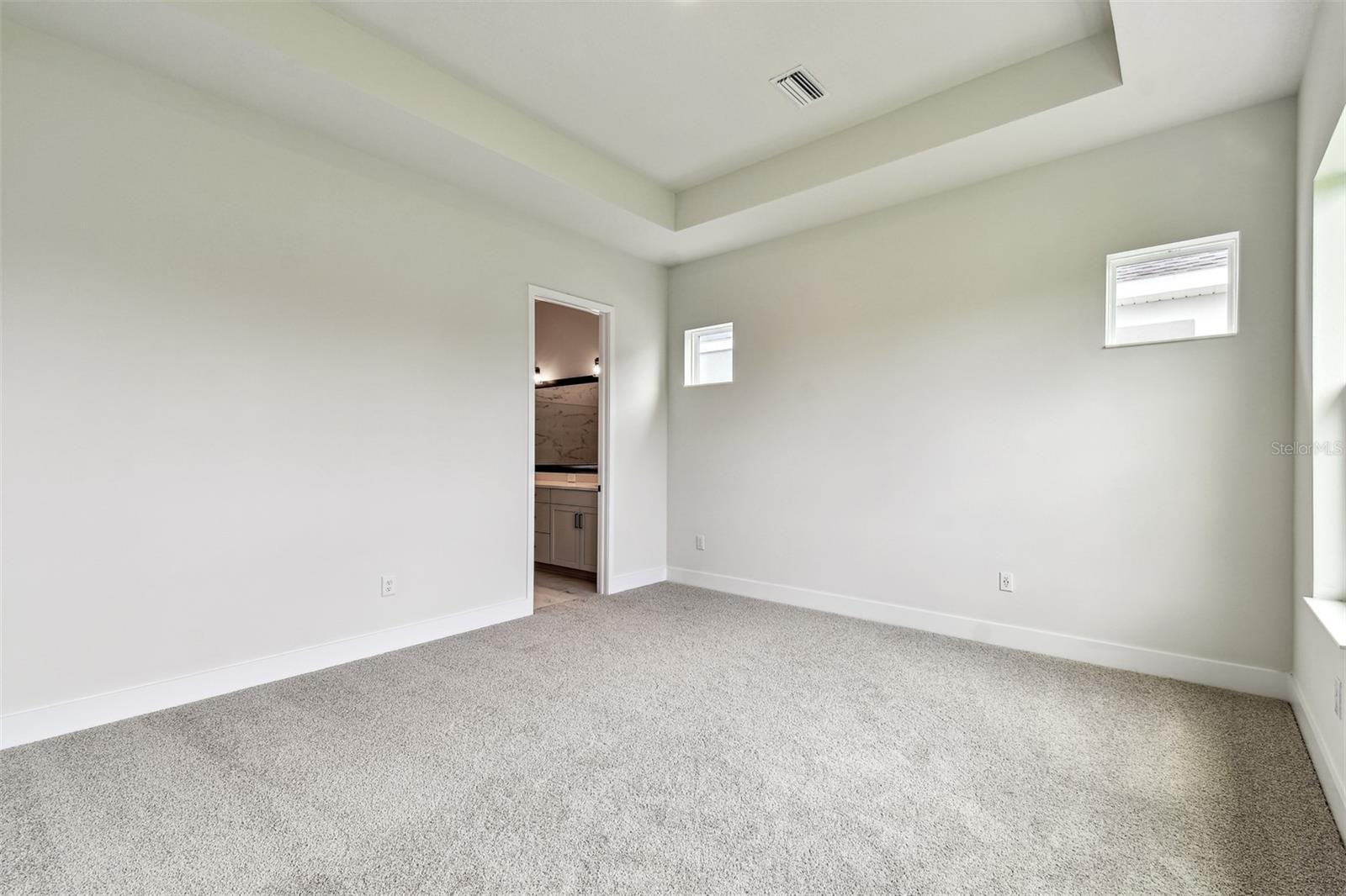 Listing photo id 16 for 5283 Everlong Drive