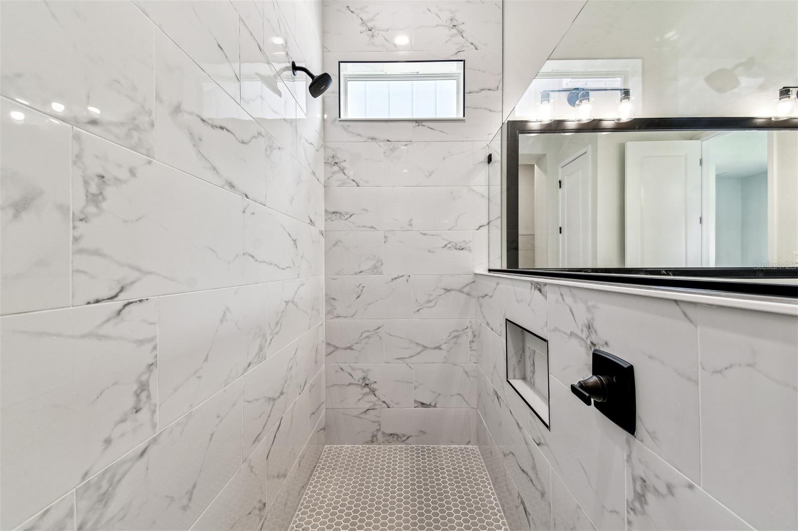 Listing photo id 20 for 5283 Everlong Drive