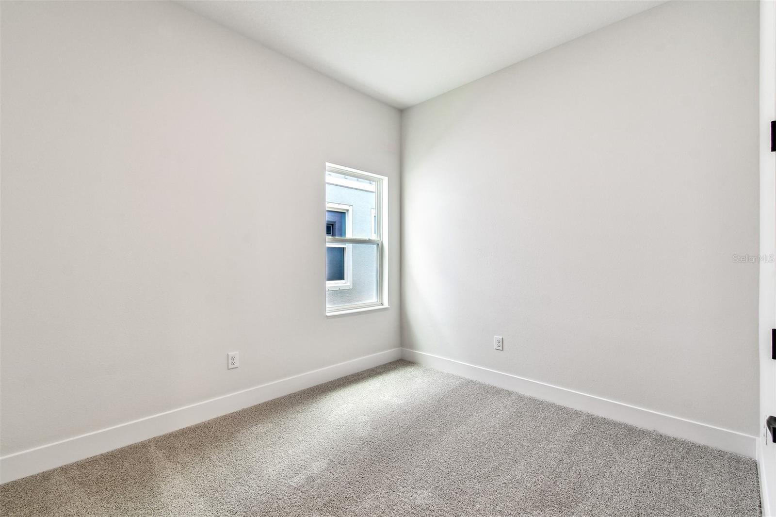 Listing photo id 27 for 5283 Everlong Drive