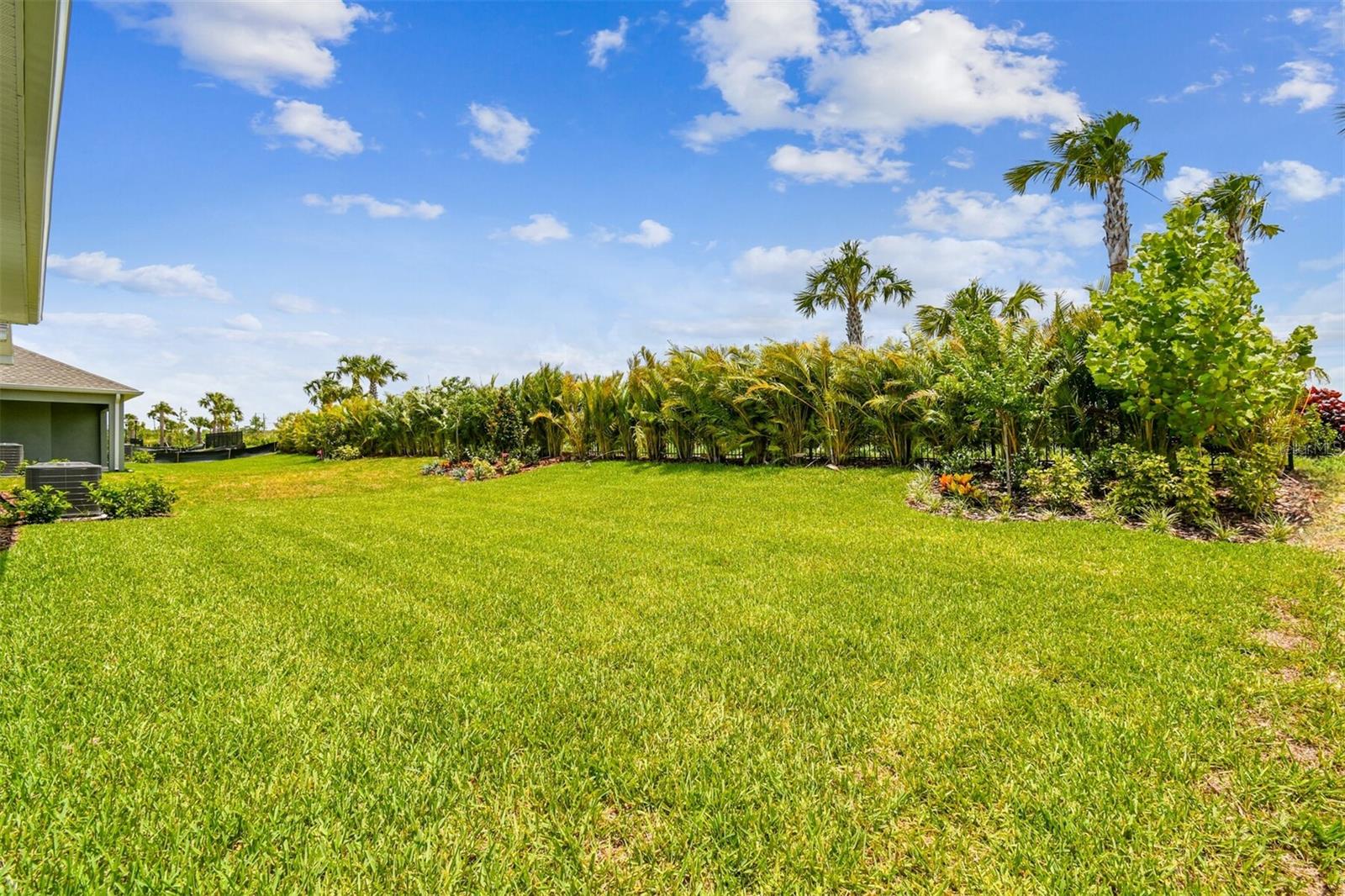 Listing photo id 37 for 5283 Everlong Drive