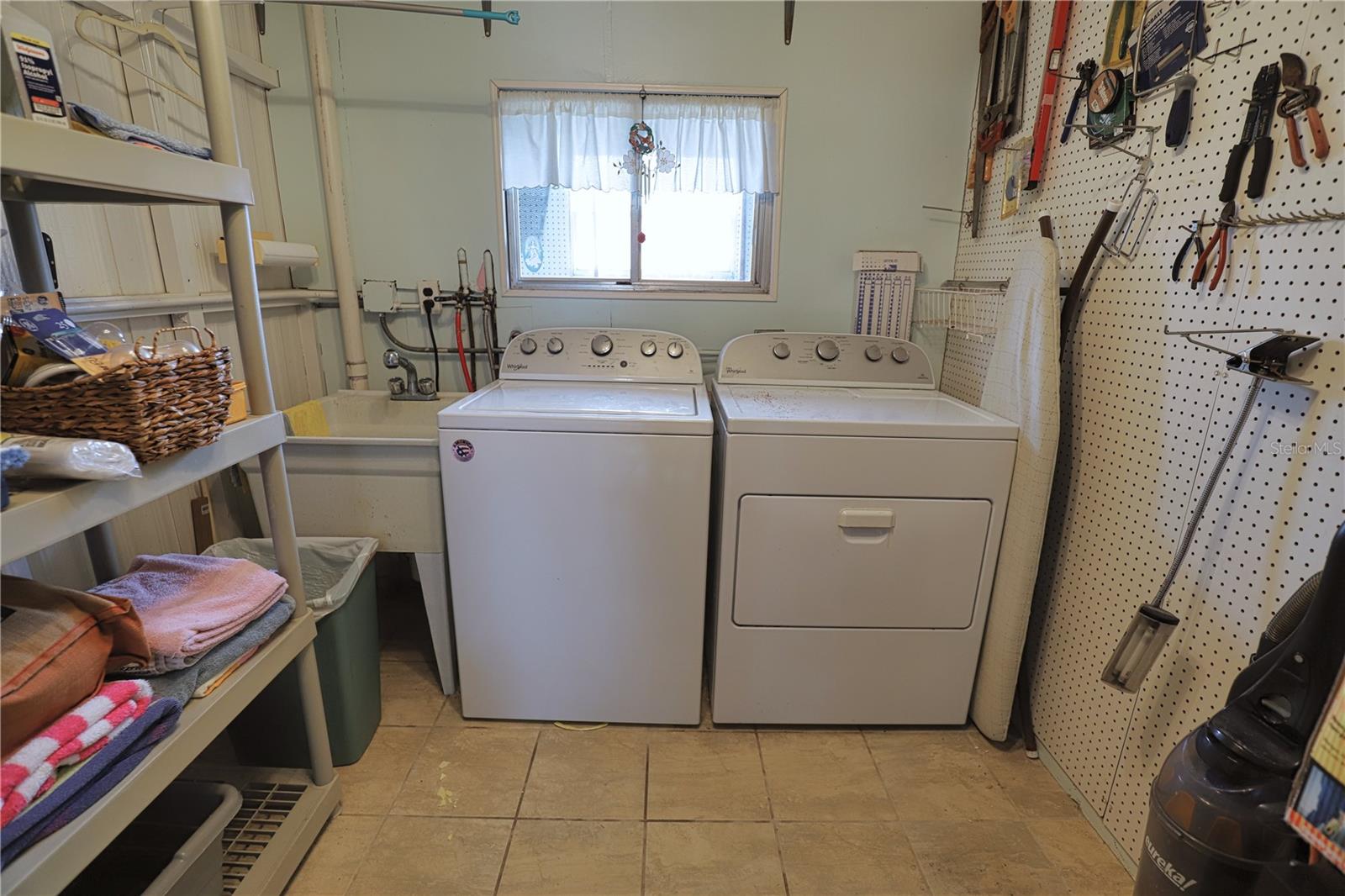 Image 10 of 100 For 653 Alvarado