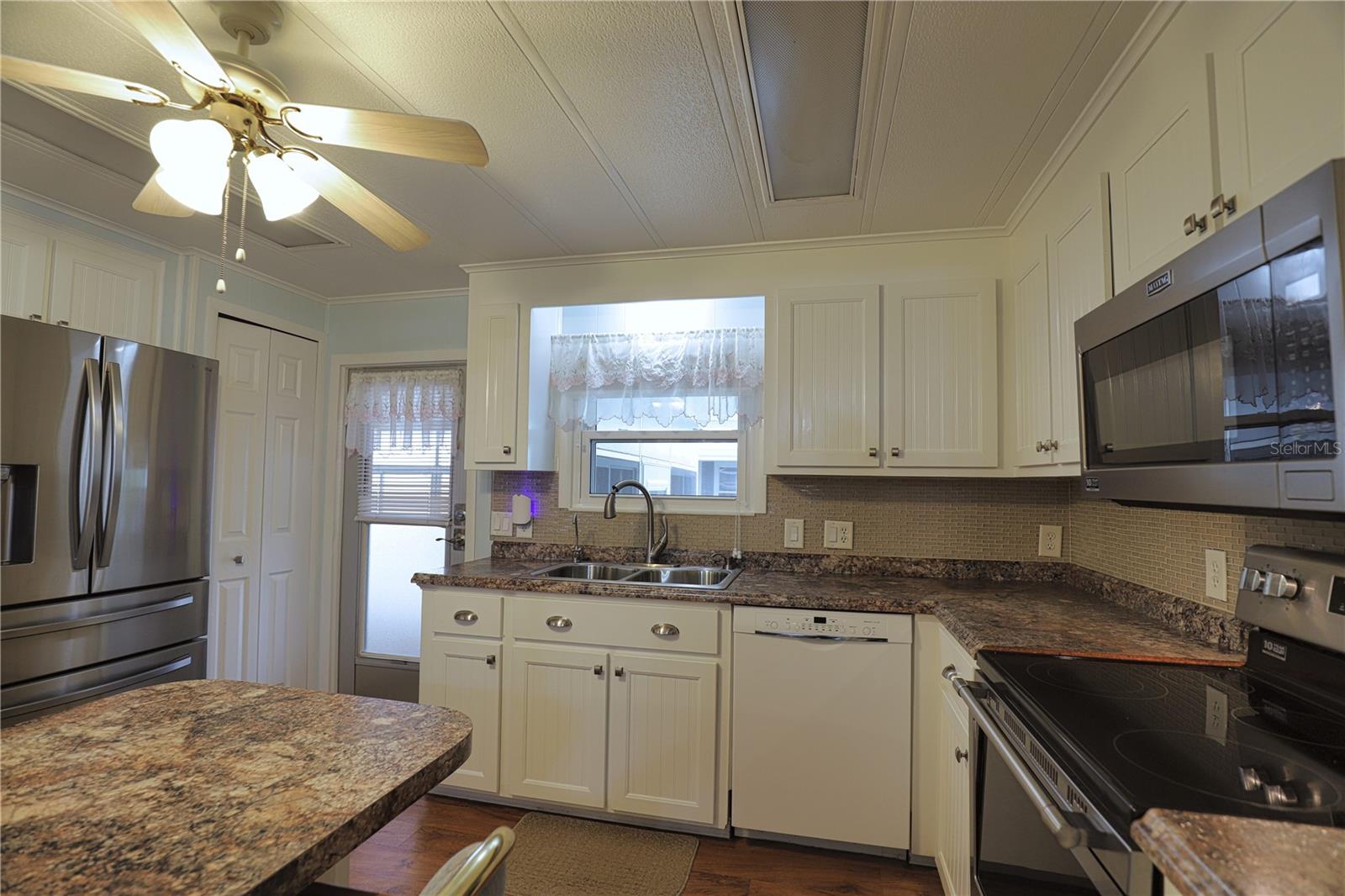 Image 13 of 100 For 653 Alvarado