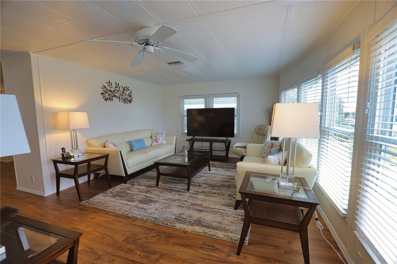 Image 19 of 100 For 653 Alvarado