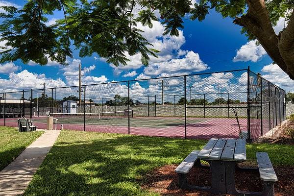 Image 87 of 100 For 653 Alvarado