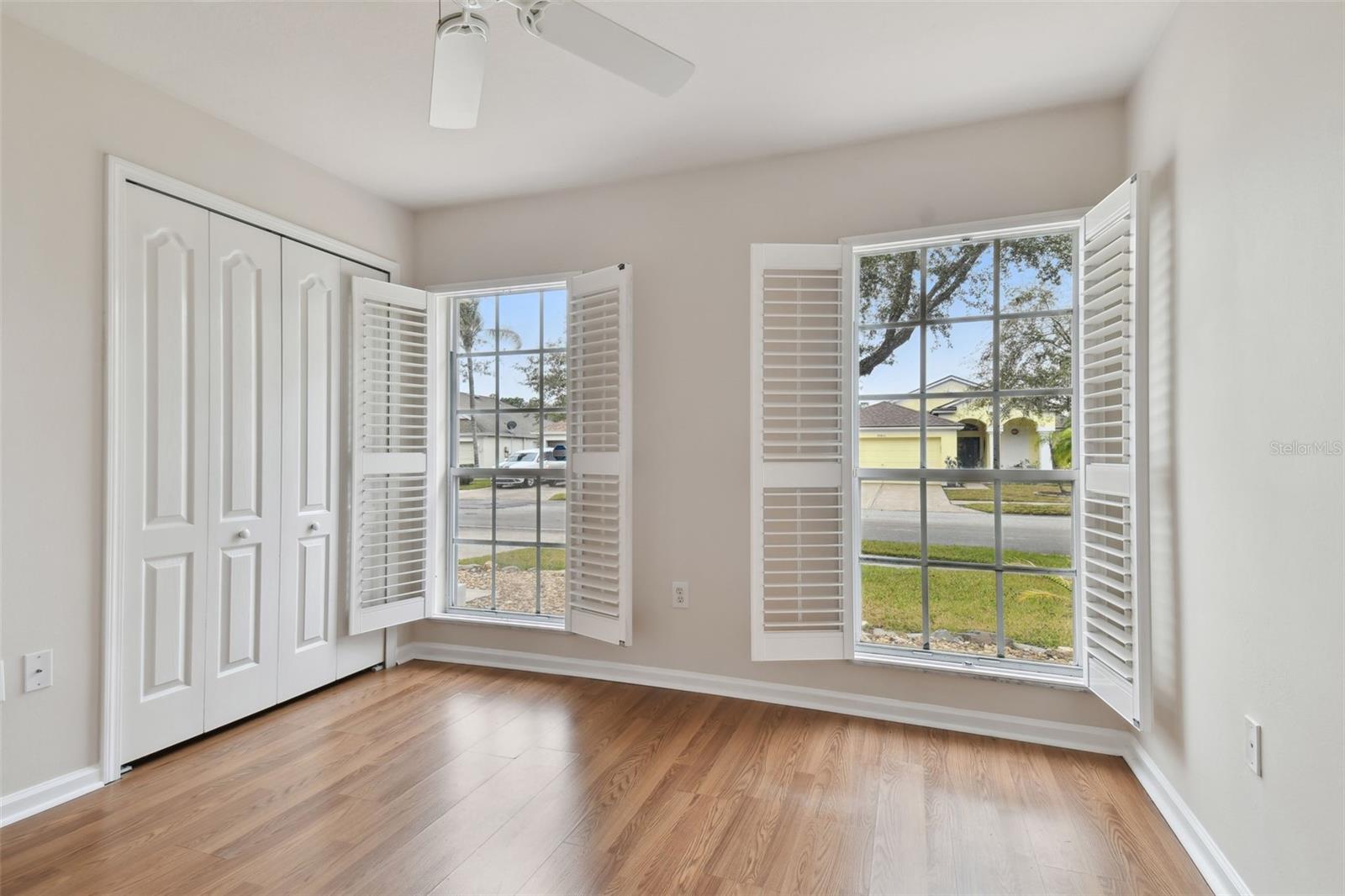 Image 8 of 88 For 25406 Lexington Oaks Boulevard