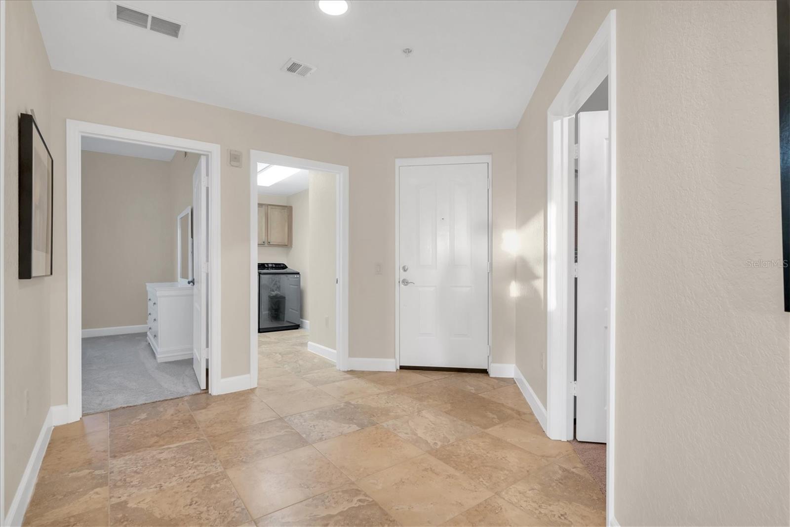 Listing photo id 22 for 12077 Gandy Boulevard N 344