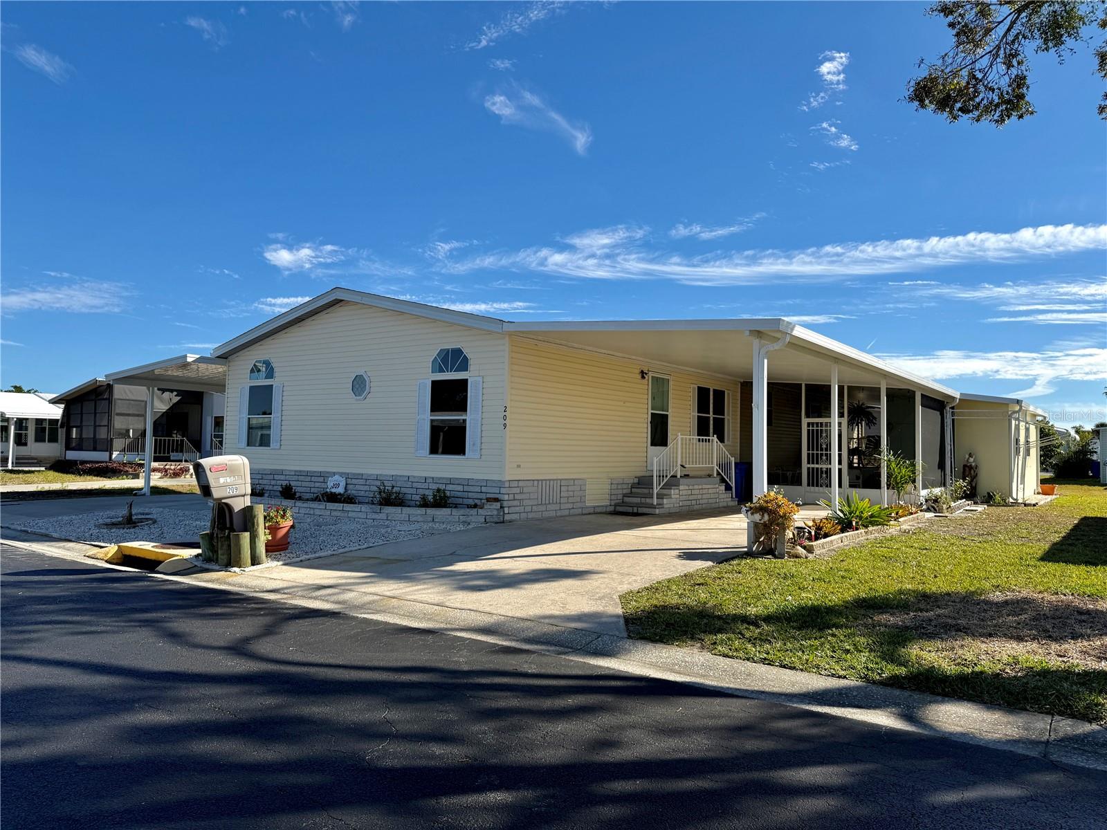 Details for 209 Saint Thomas Circle, APOLLO BEACH, FL 33572