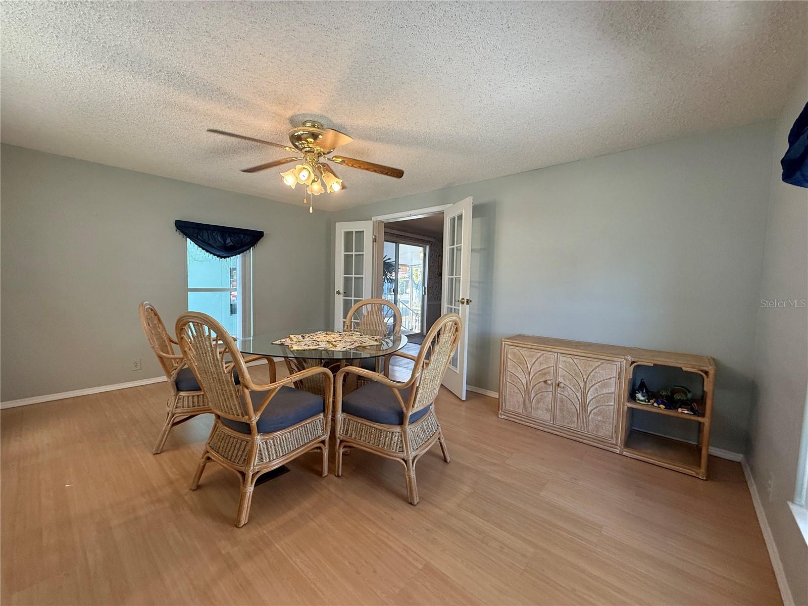 Image 17 of 31 For 209 Saint Thomas Circle